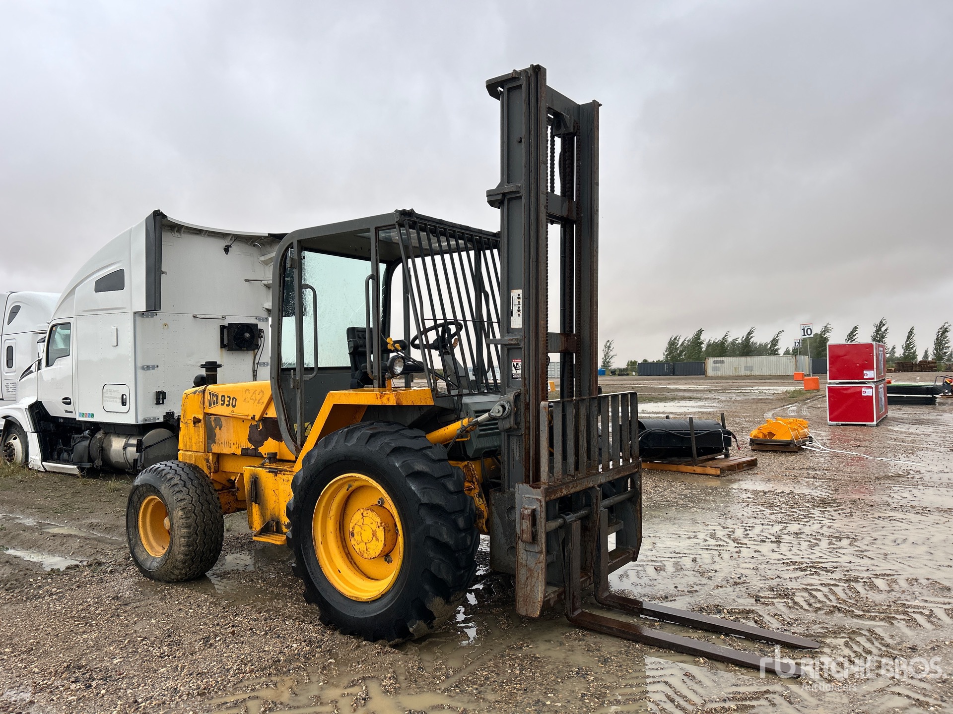 JCB 930