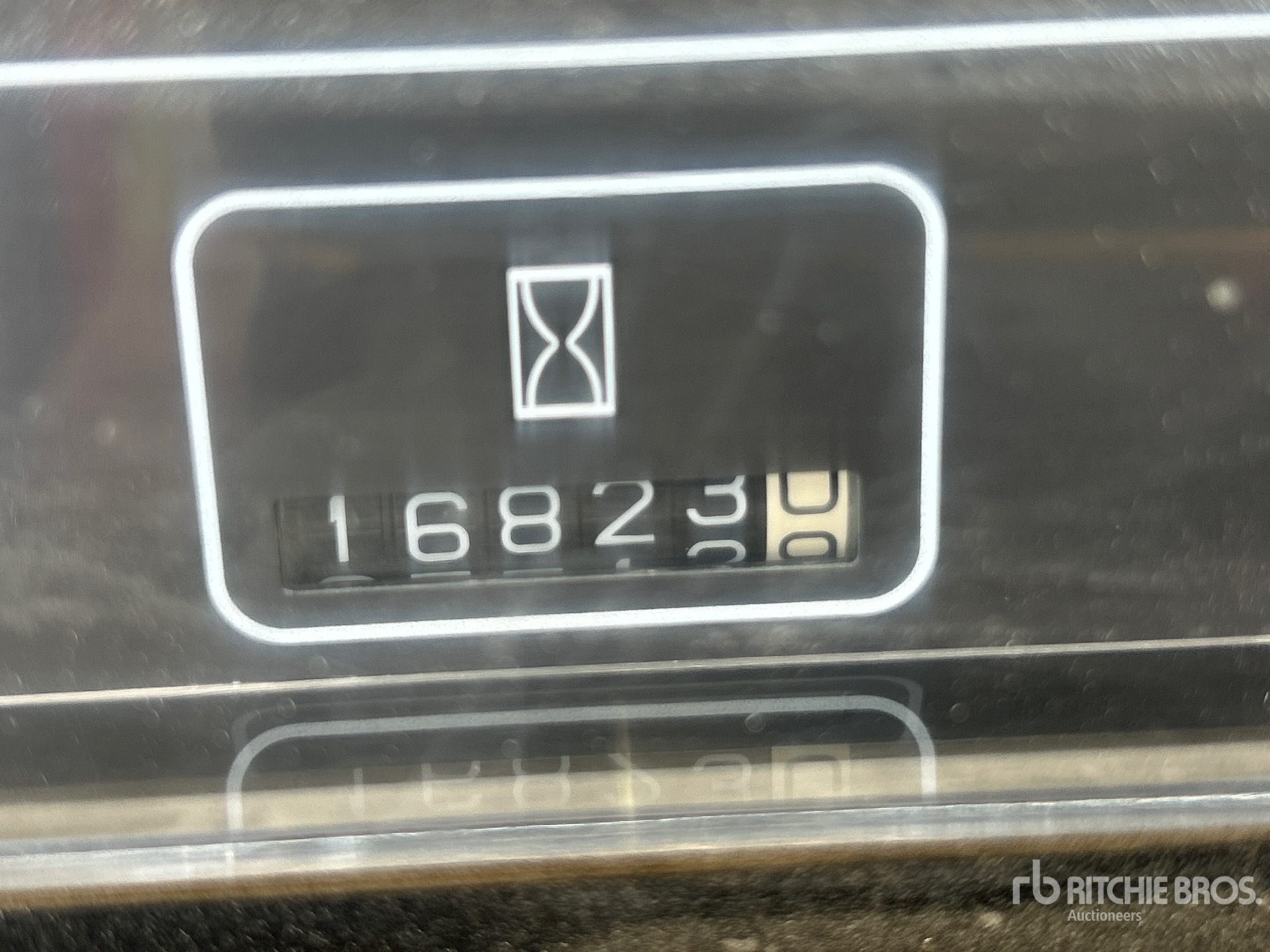 2001 Caterpillar DP135