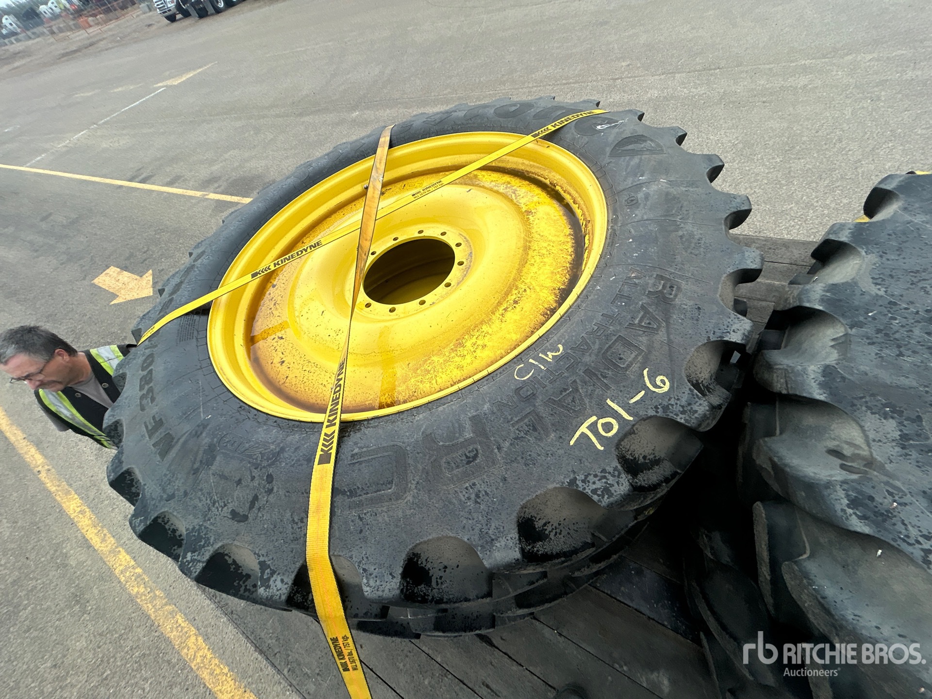 2025 John Deere 616R