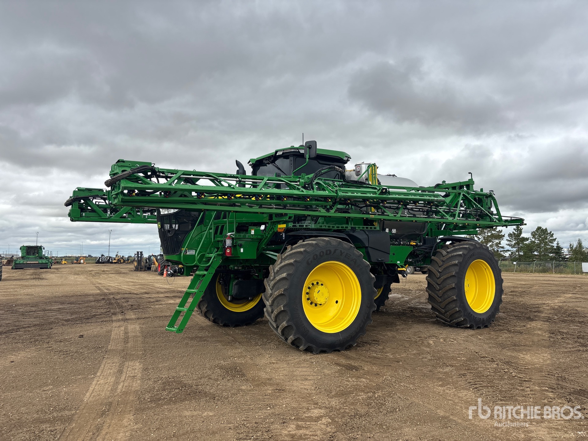 2025 John Deere 616R