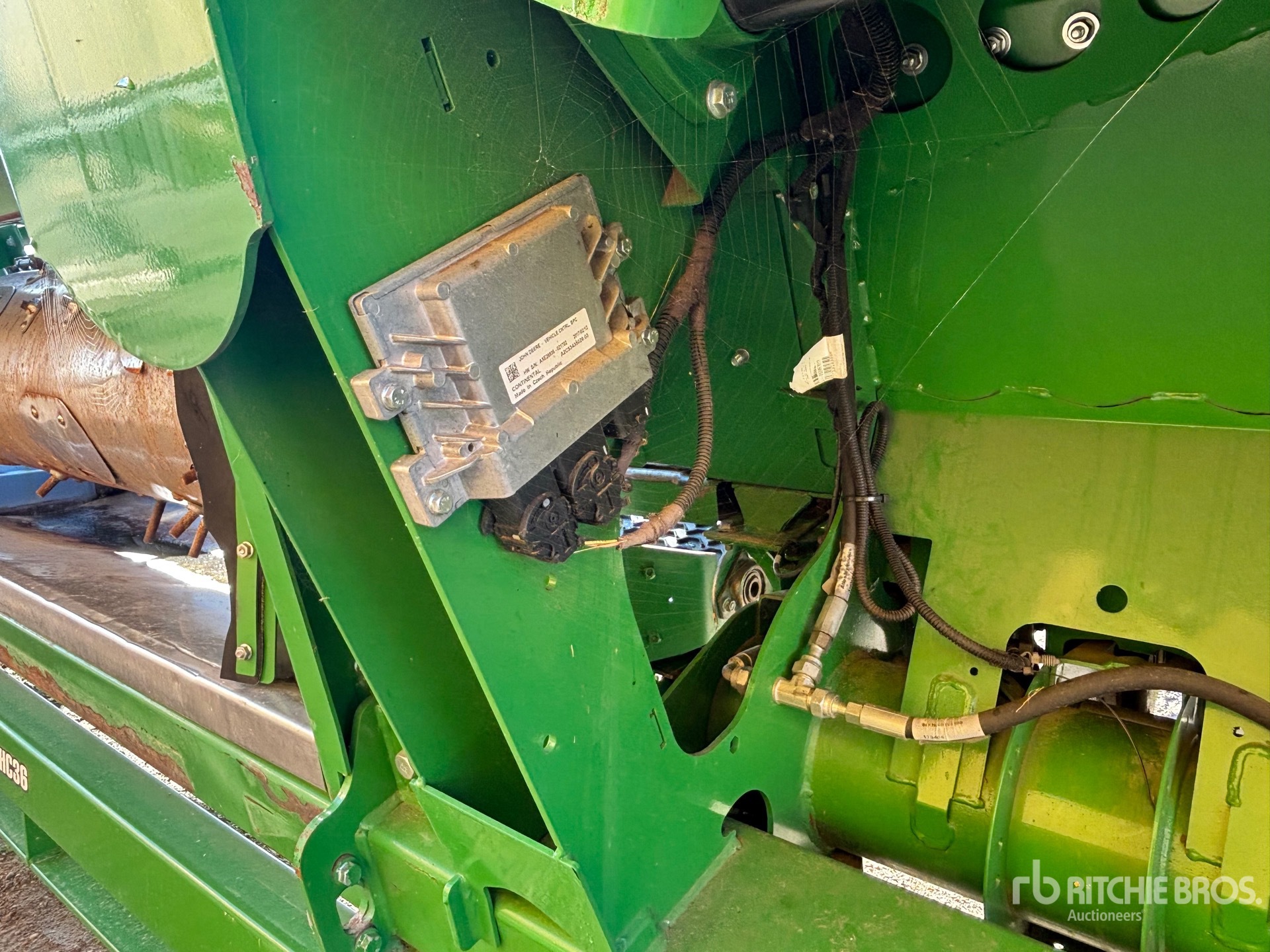 2017 John Deere 640 FD
