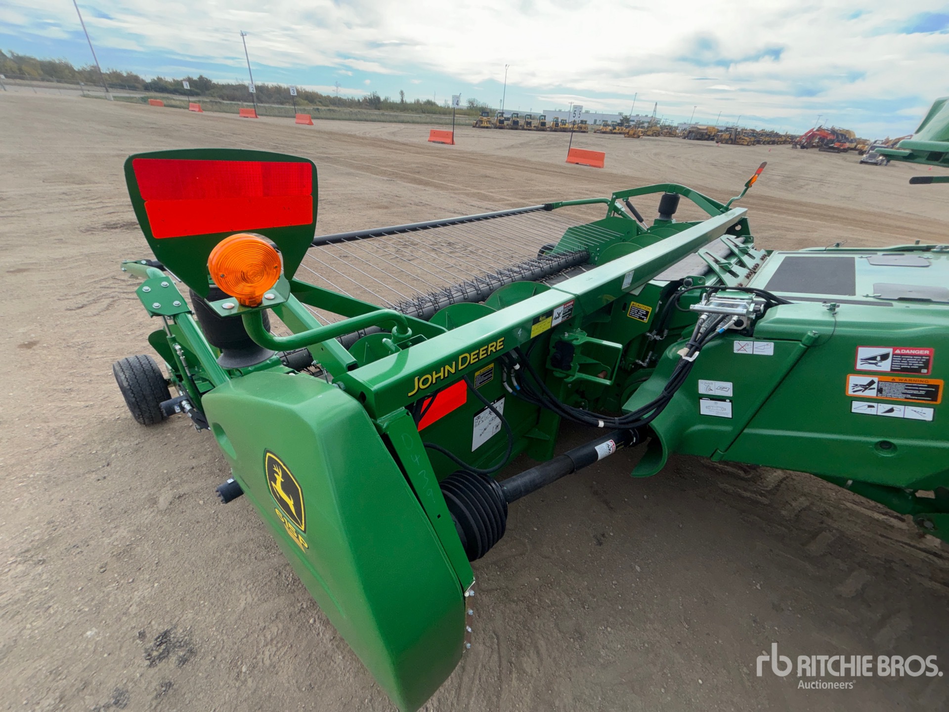Photo of 2018 John Deere 615P