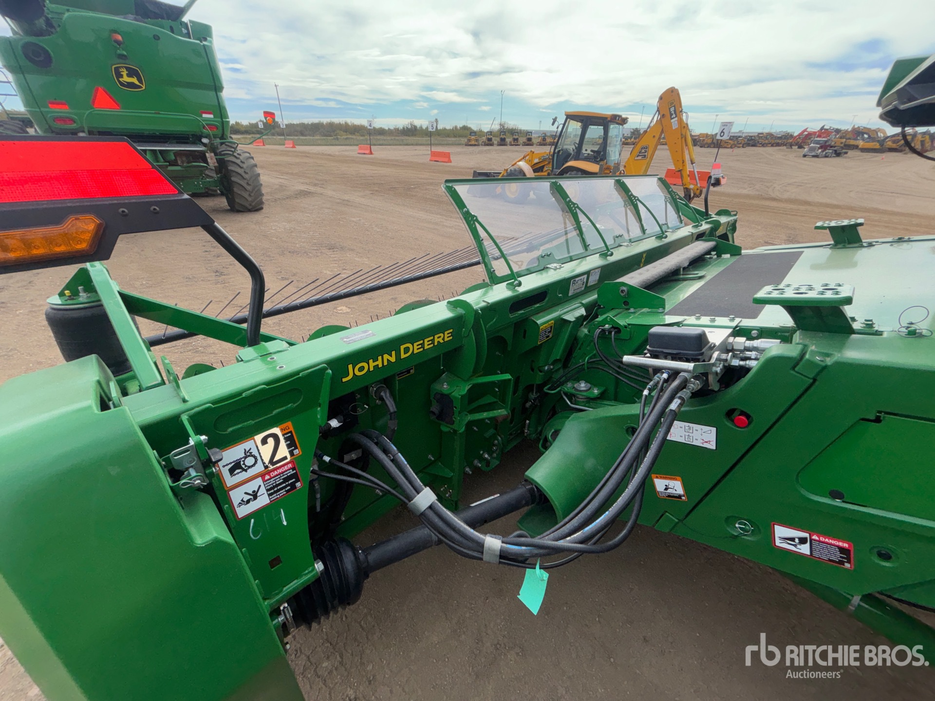 Photo of 2022 John Deere BP15