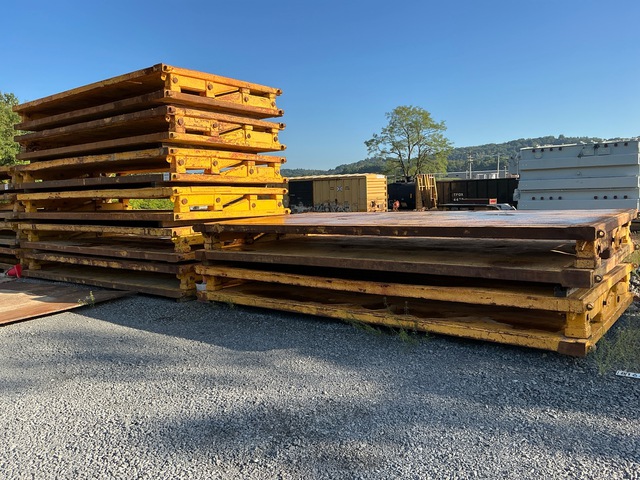 Quantity of (8) Qty of 1 8 ft x 16 ft (4 in Wall) TSS - DW HE Steel 8 ft x 16 ft (4 in Wall) 4&rdquo; DW HE Trench Shield
