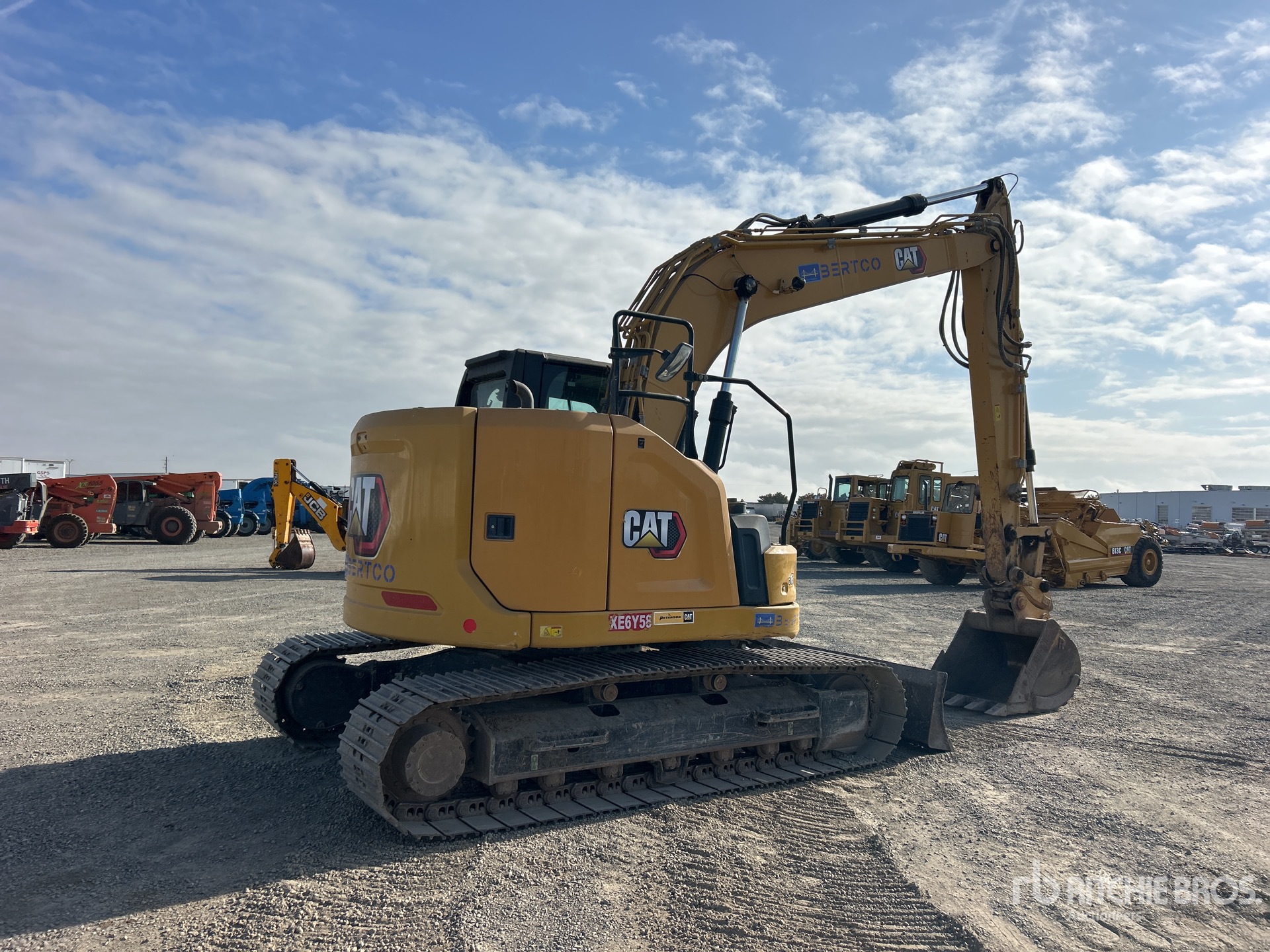 2022 Caterpillar 315