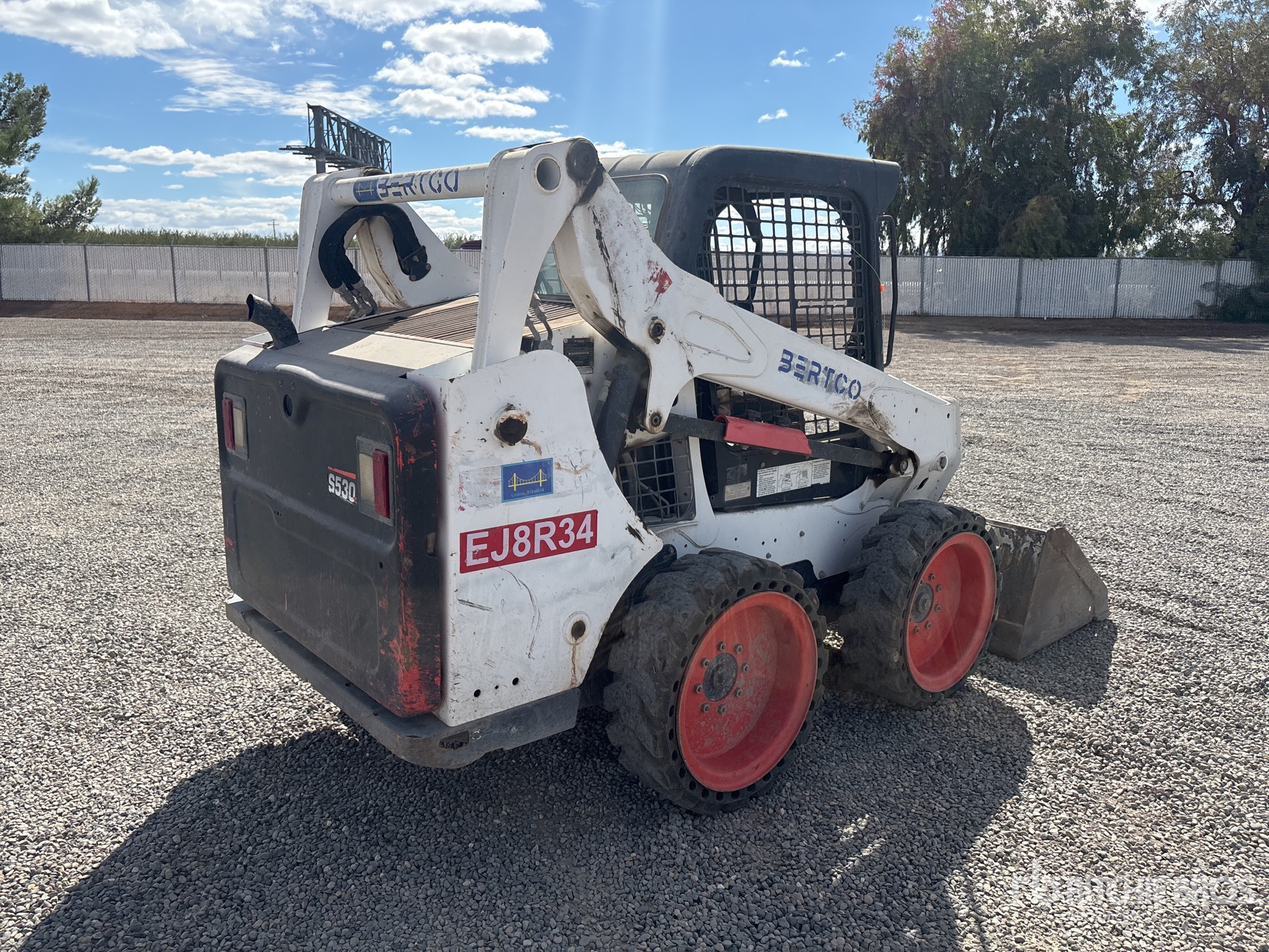 2016 Bobcat S530