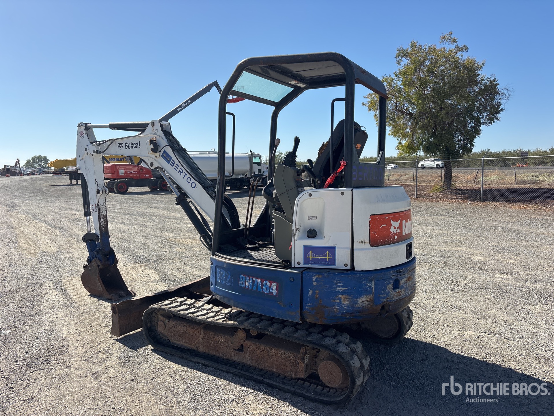 2017 Bobcat E32