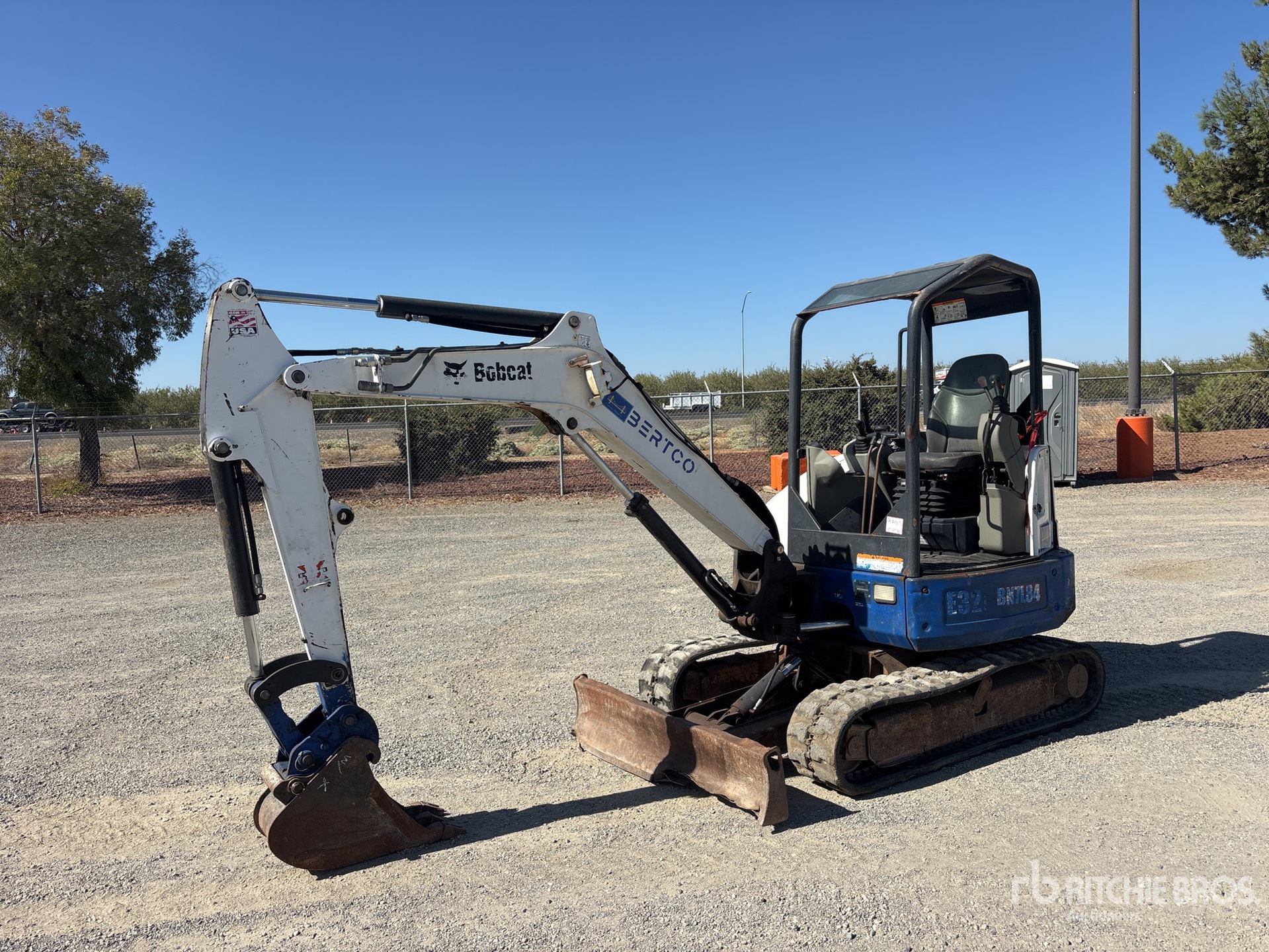 Photo of 2017 Bobcat E32