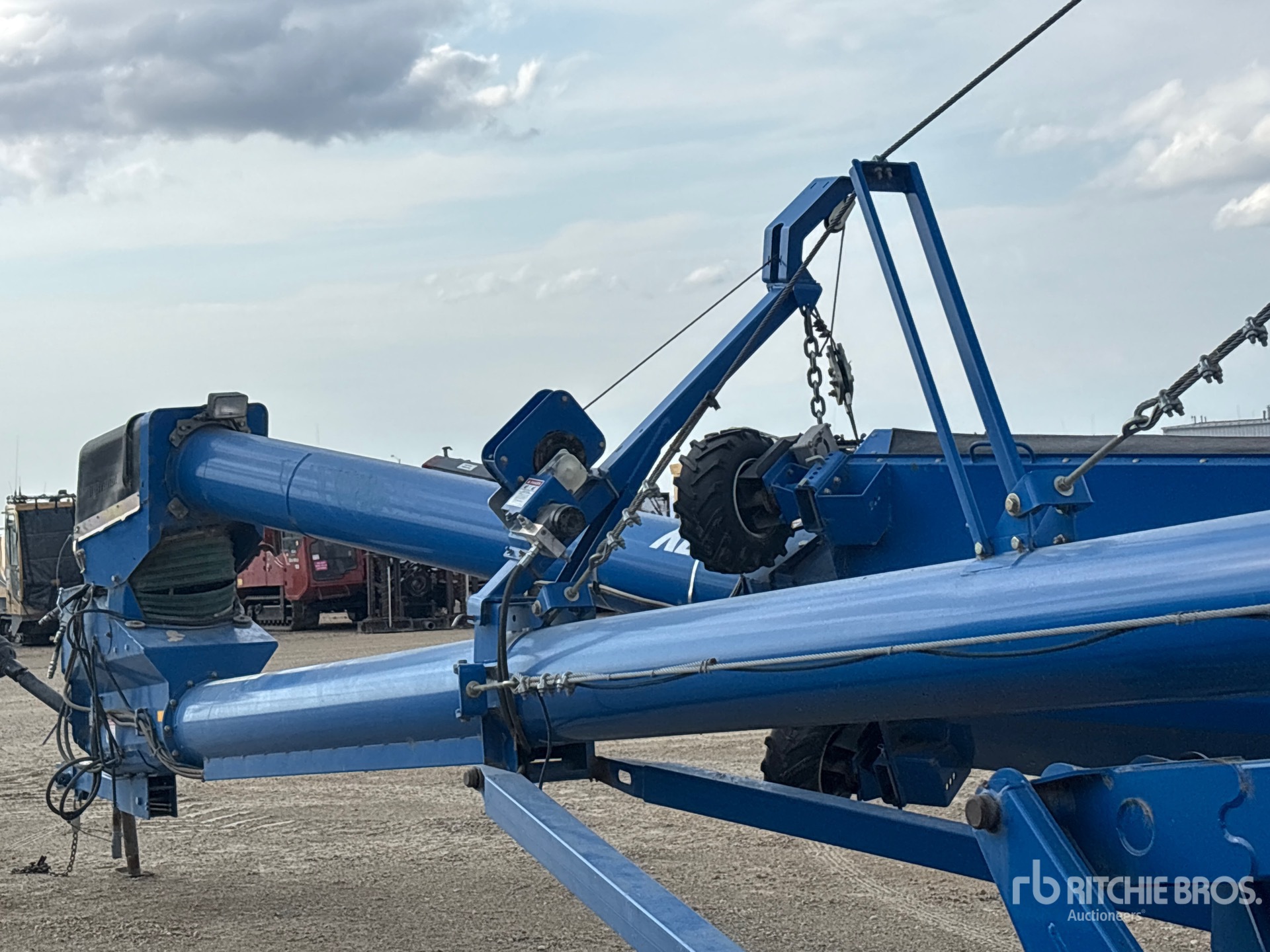 2017 Brandt 1380 XL