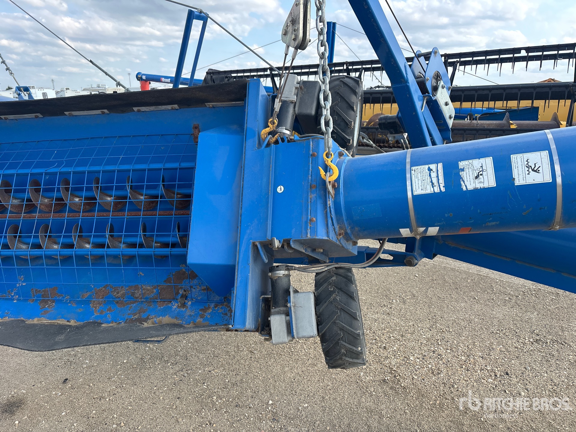2017 Brandt 1380 XL