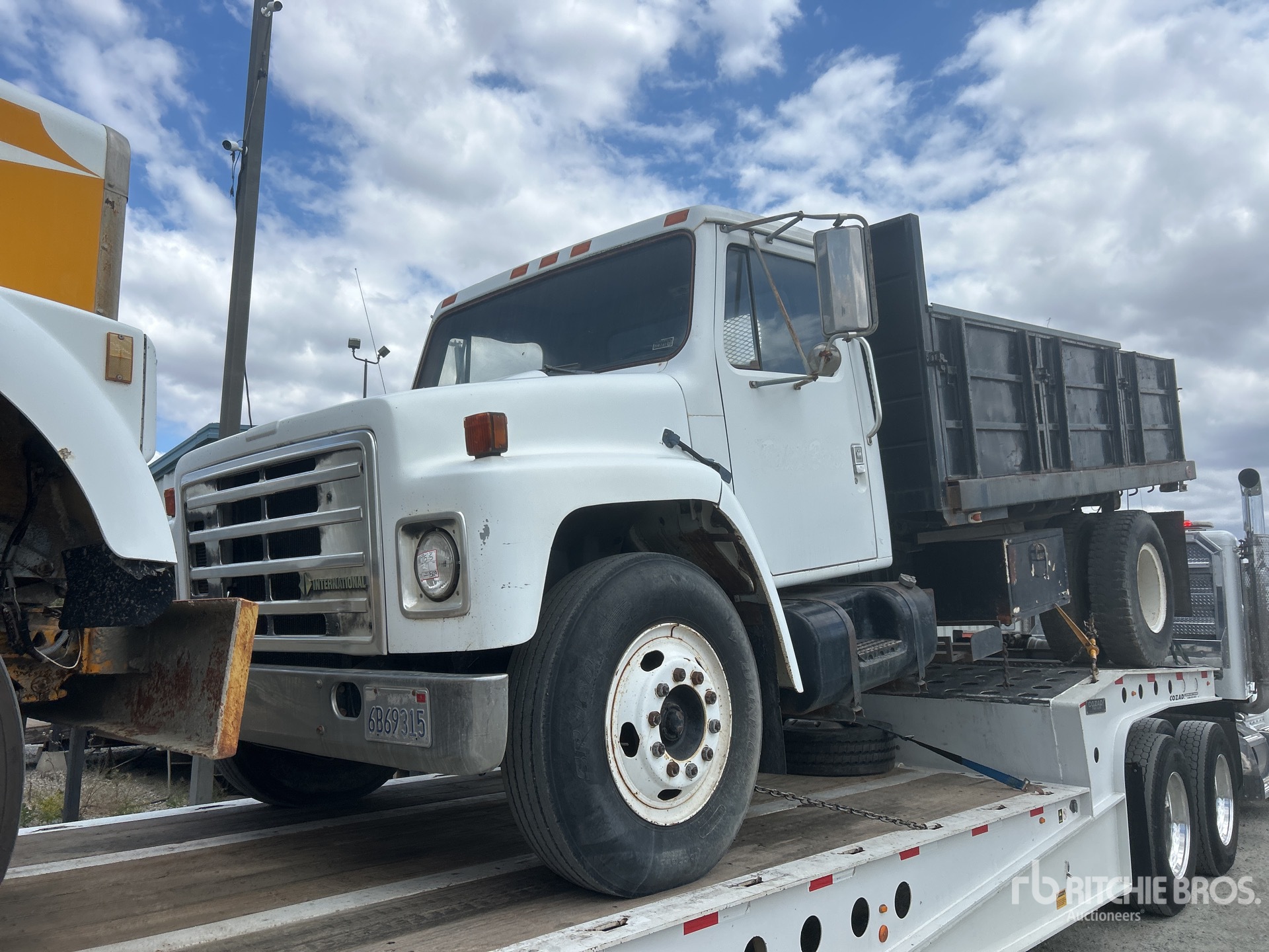 1983 International 1754