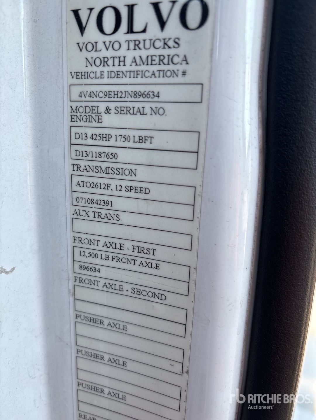 2018 Volvo VNL670