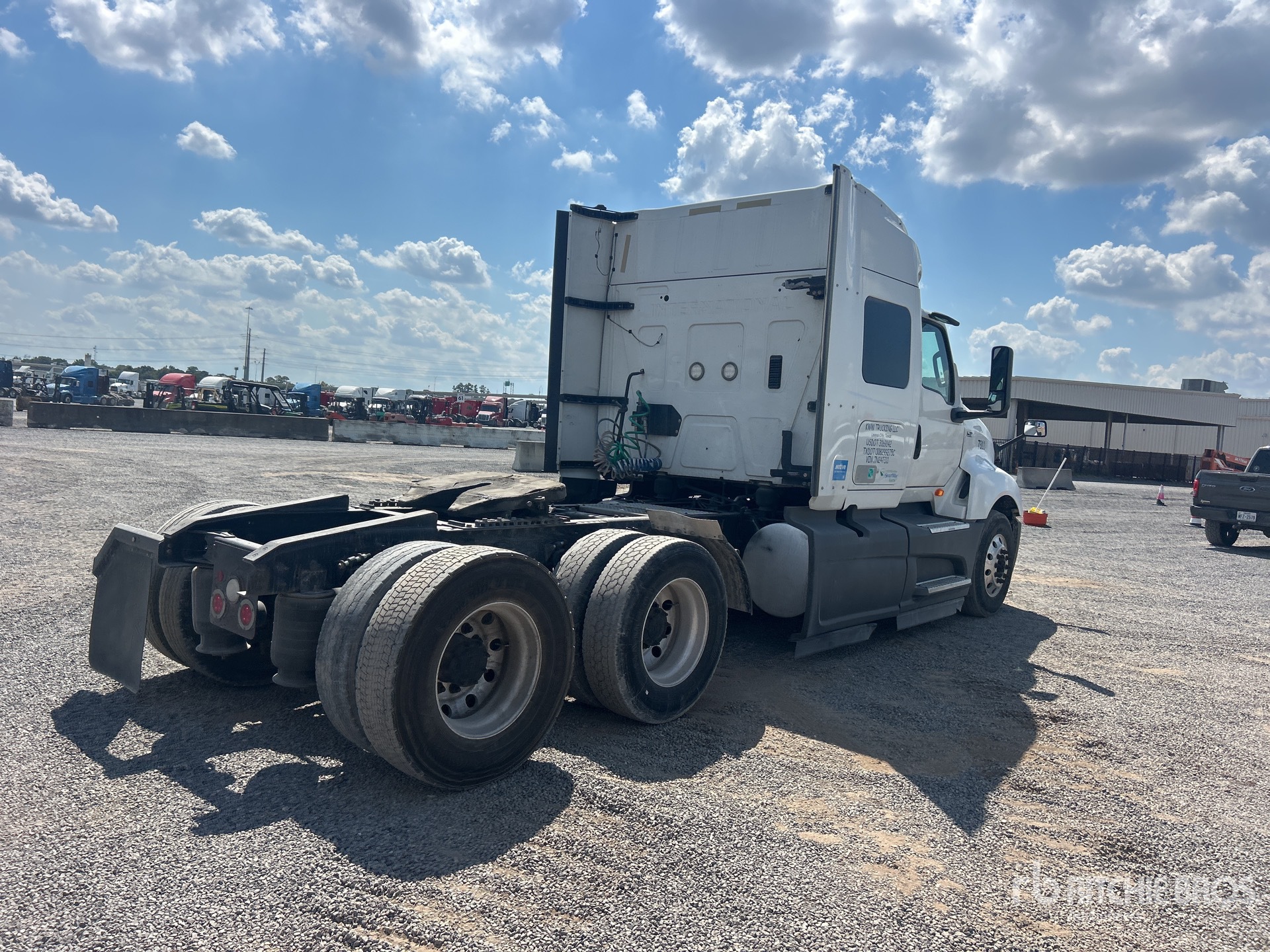 2018 International LT625