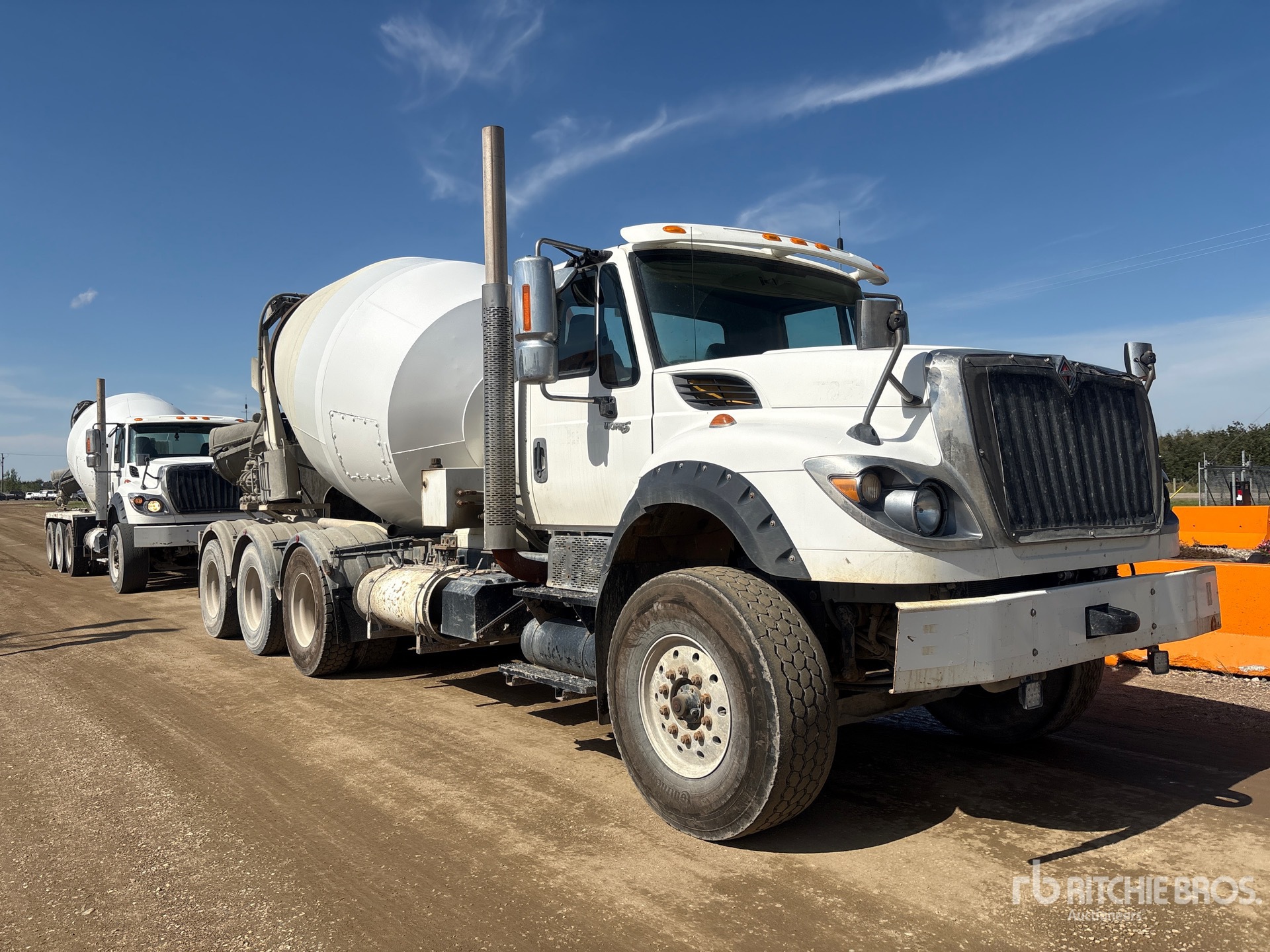 Photo of 2013 International WORKSTAR 7600