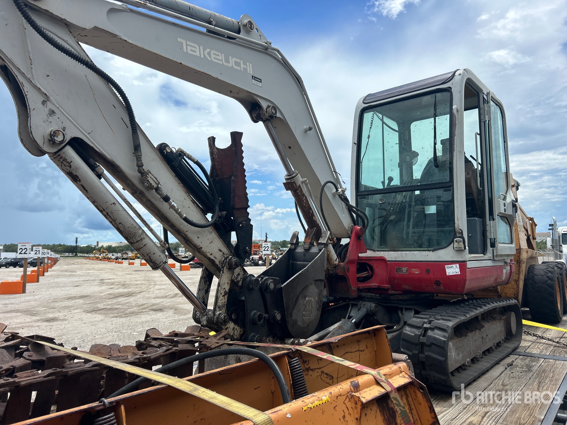 Takeuchi TB135