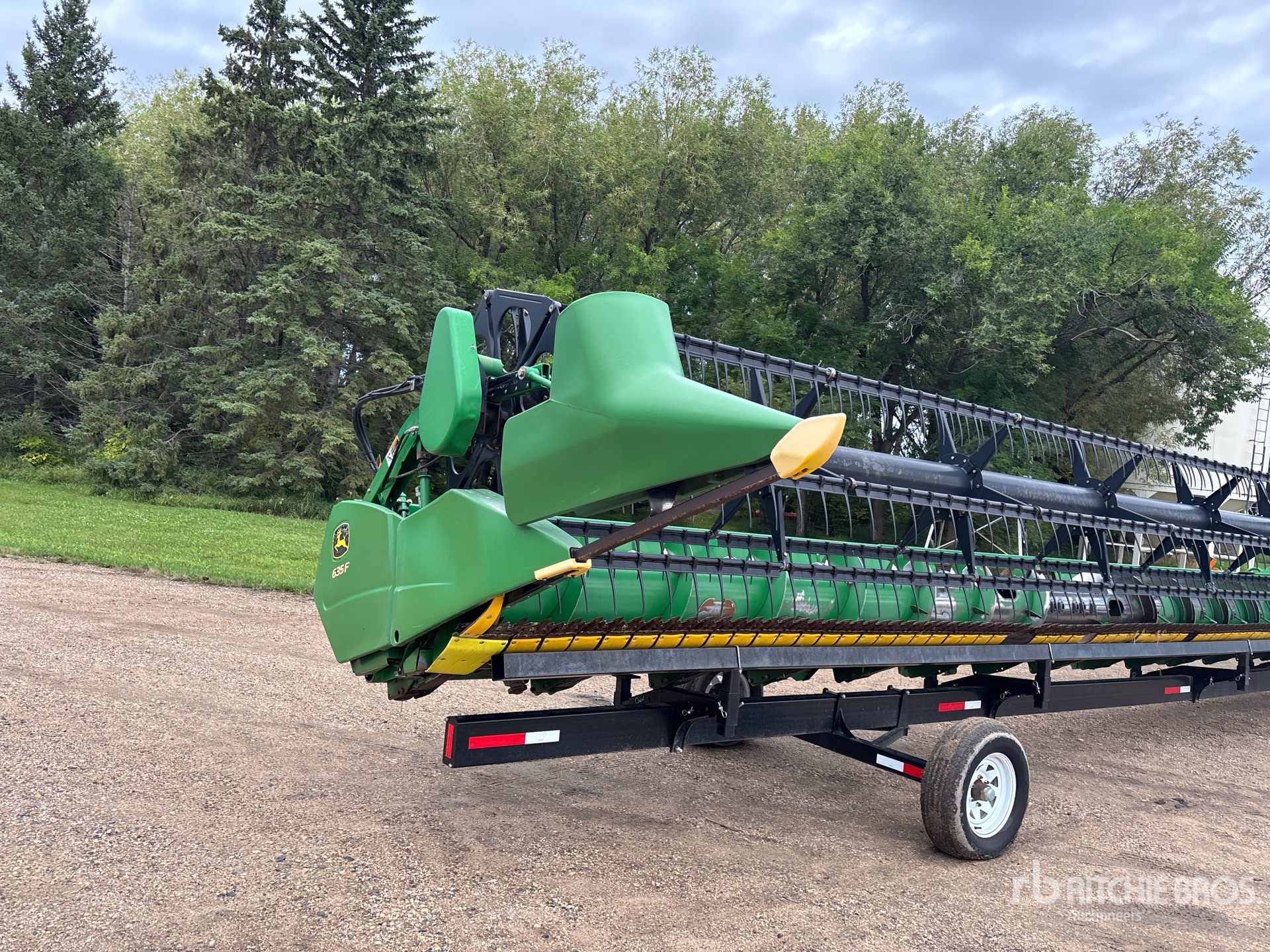 2009 John Deere 635F