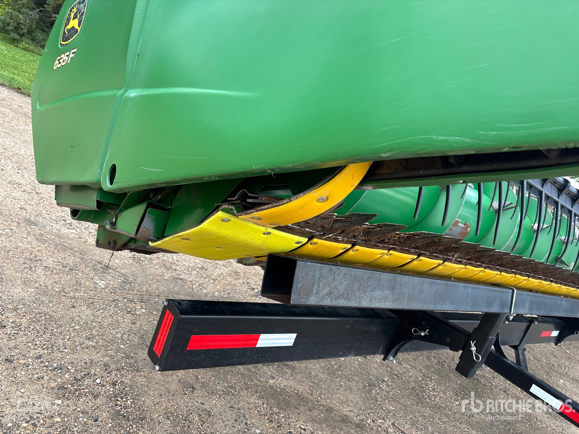 2009 John Deere 635F