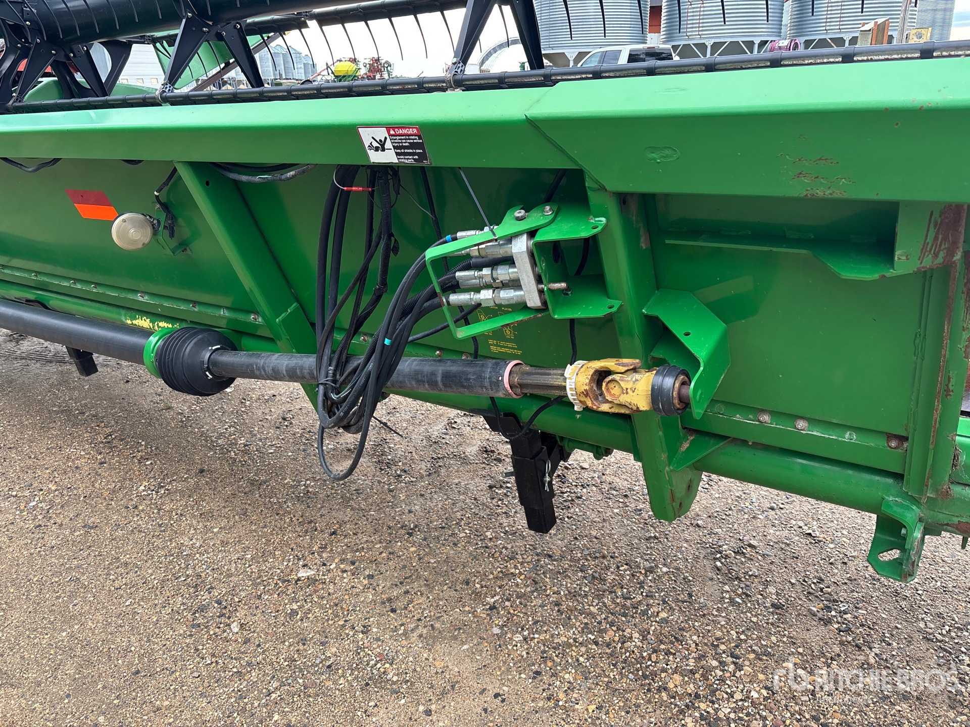 2009 John Deere 635F