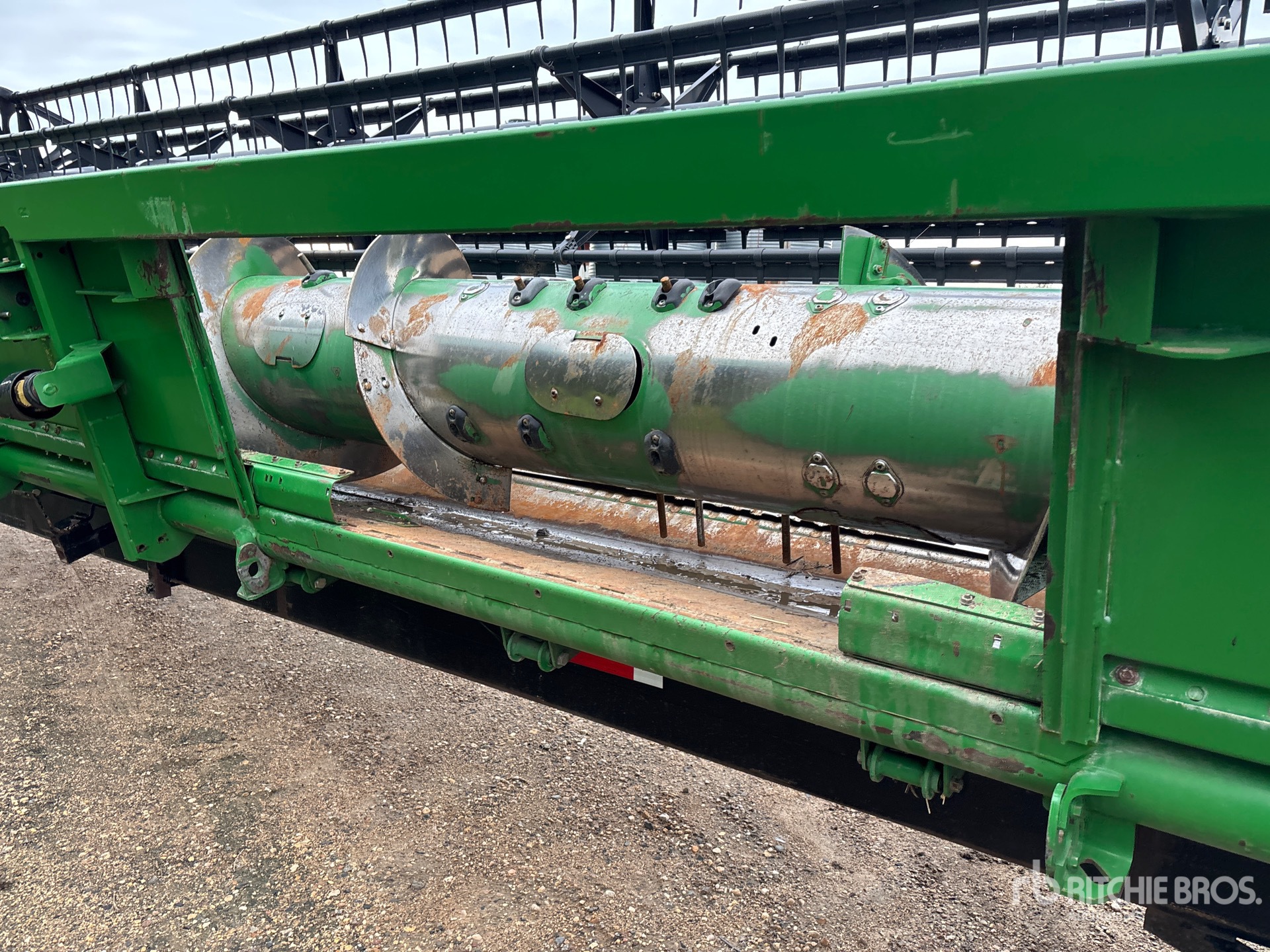 2010 John Deere 635F