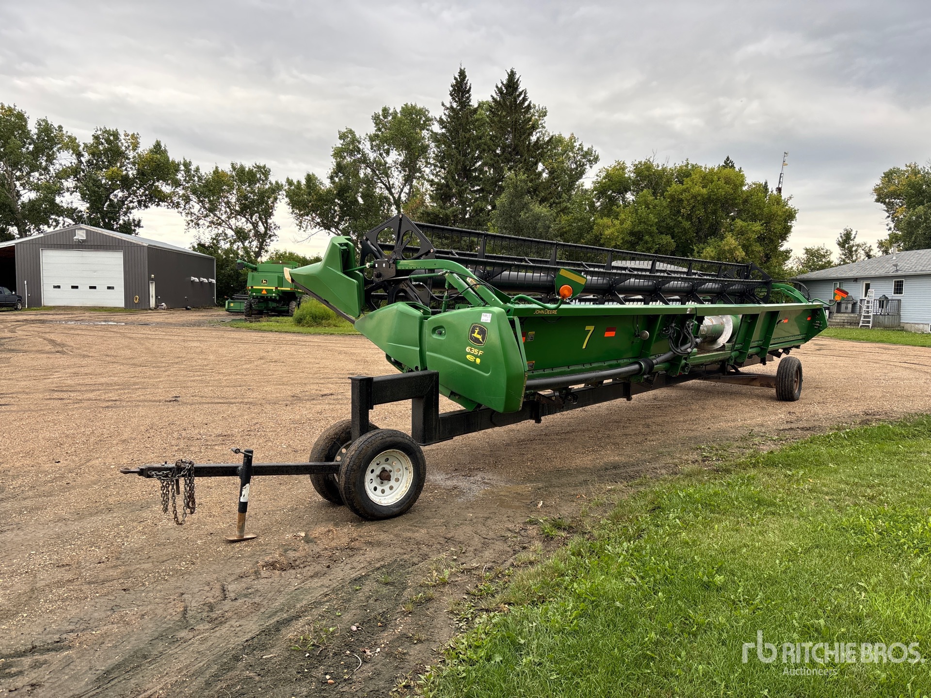 2010 John Deere 635F