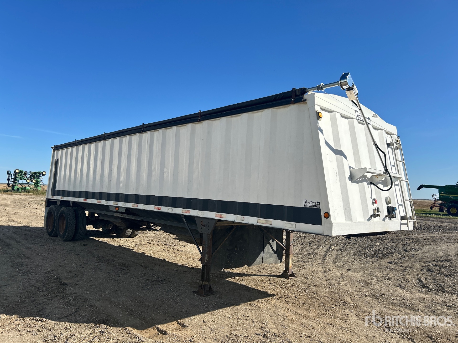 1996 Castleton 38 FT T/A