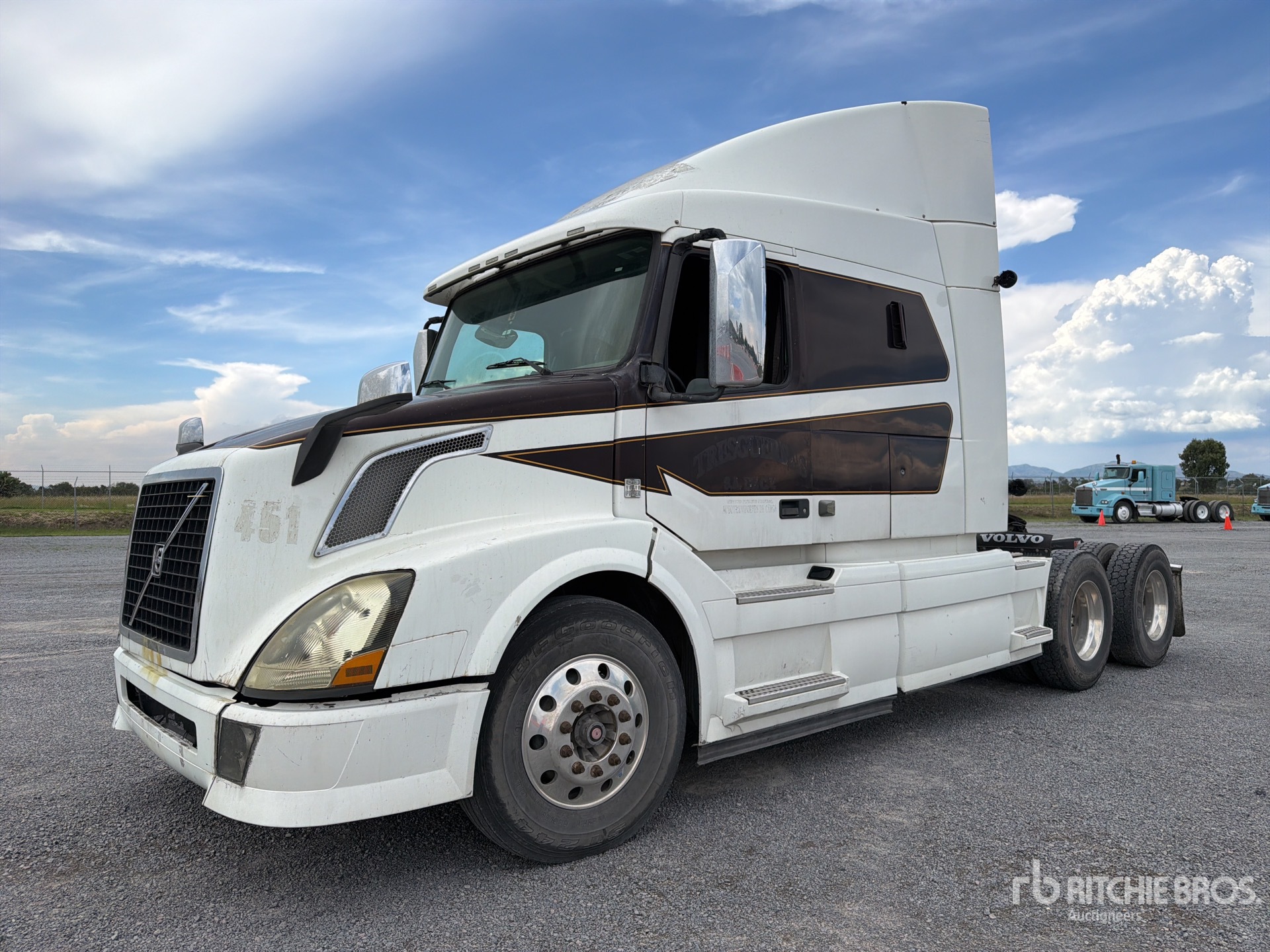 2014 Volvo VNL 64T 430
