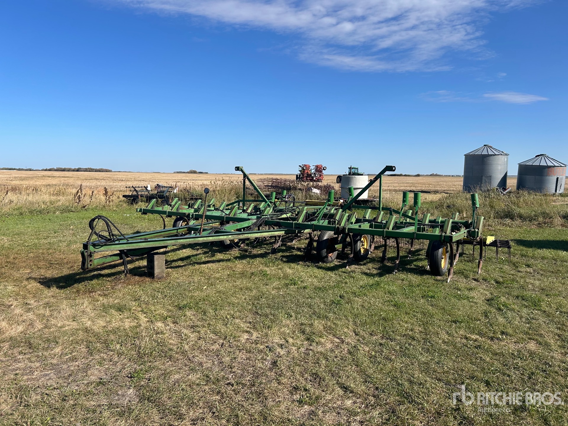 Photo of John Deere 1600