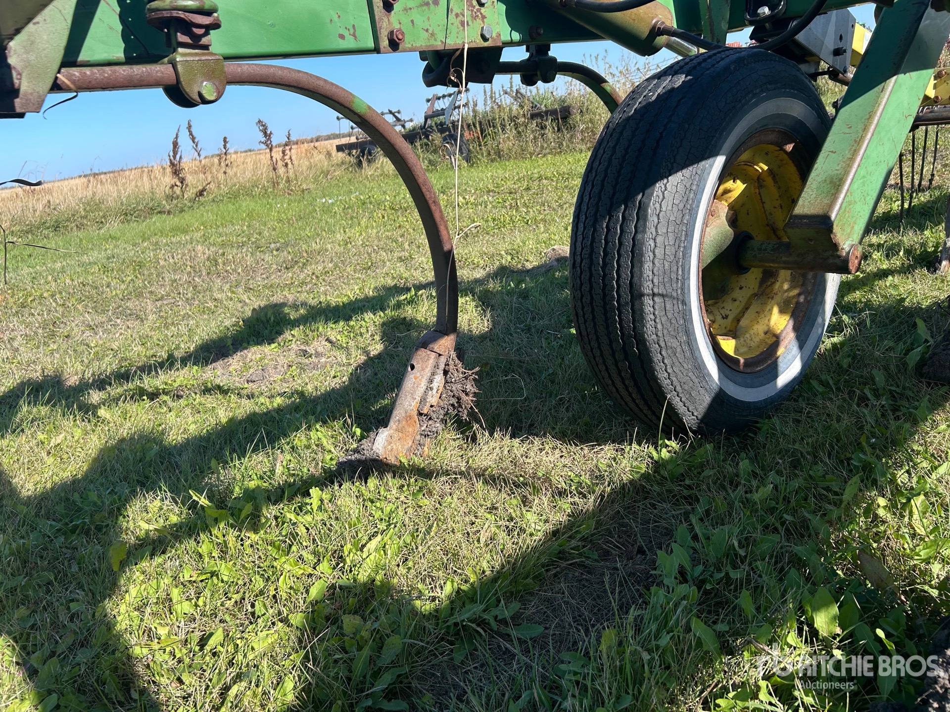 John Deere 1600