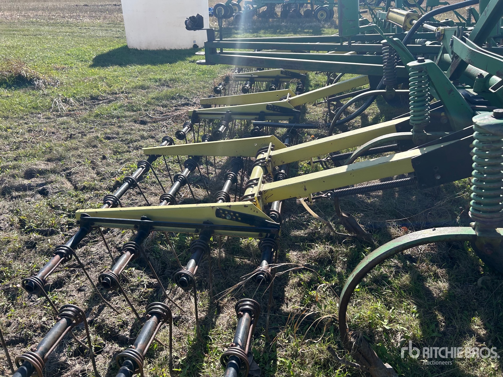 John Deere 1600