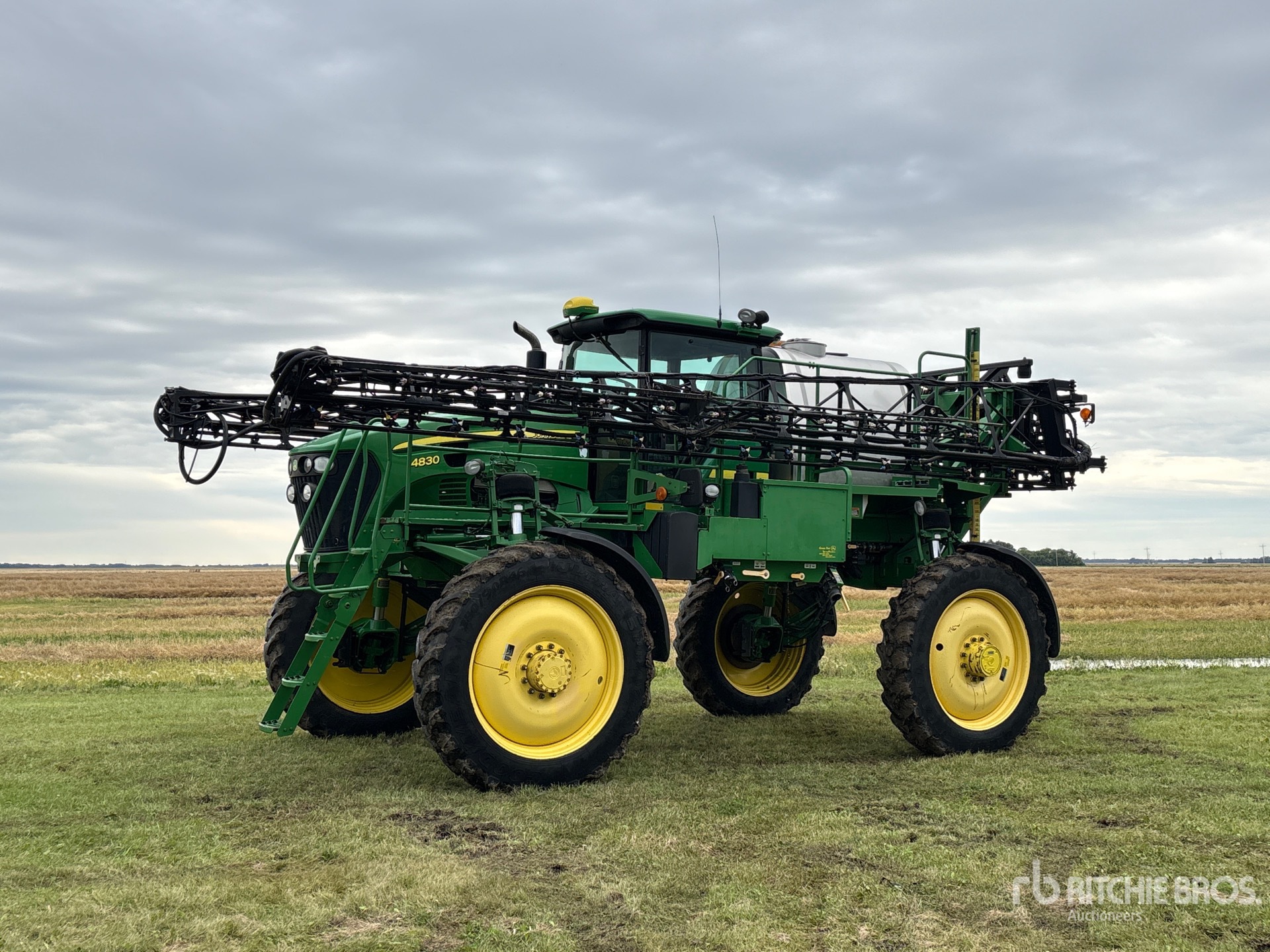 Photo of 2008 John Deere 4830