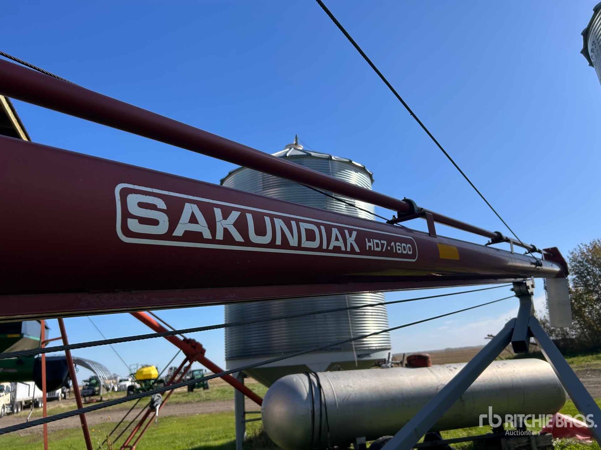 Sakundiak HD7-1600
