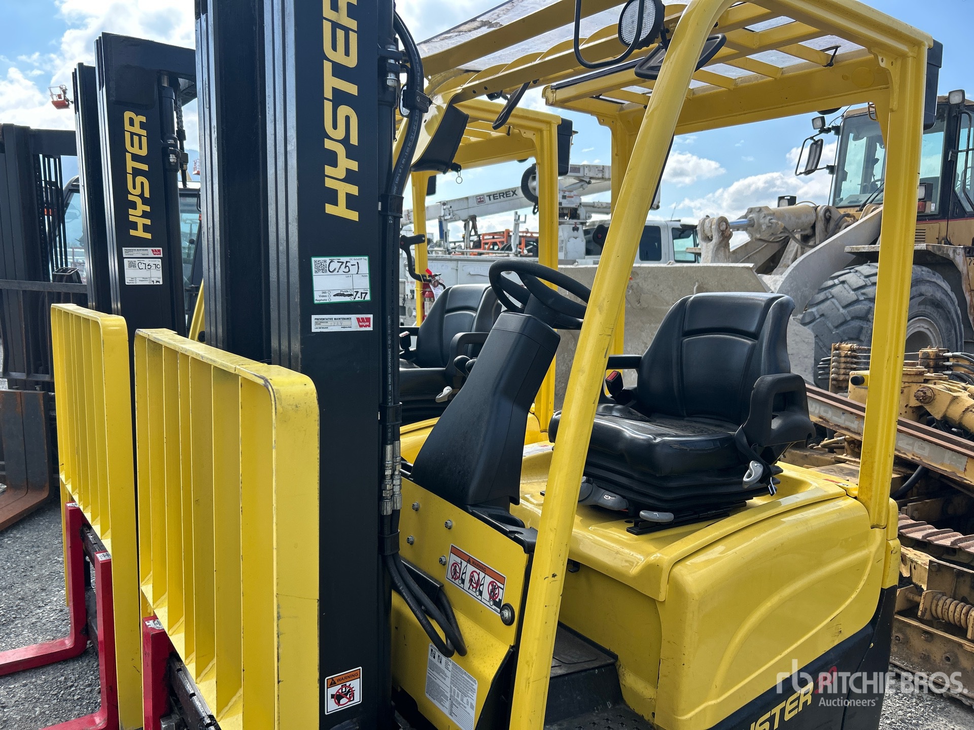 2022 Hyster J30XNT