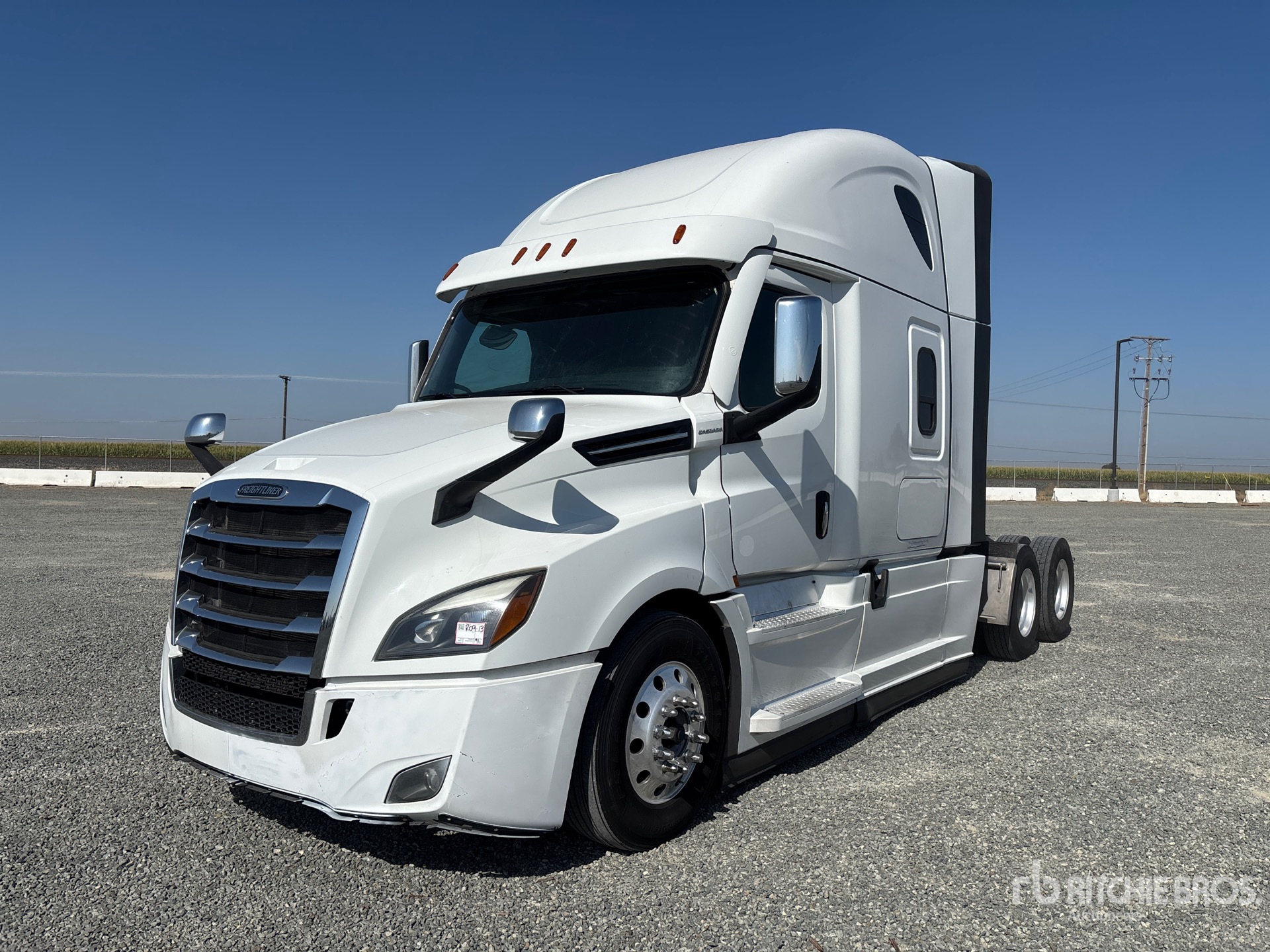 Photo of 2022 Freightliner CASCADIA 126