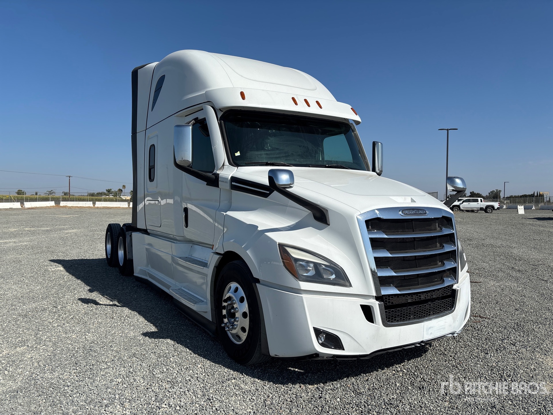 2022 Freightliner CASCADIA 126