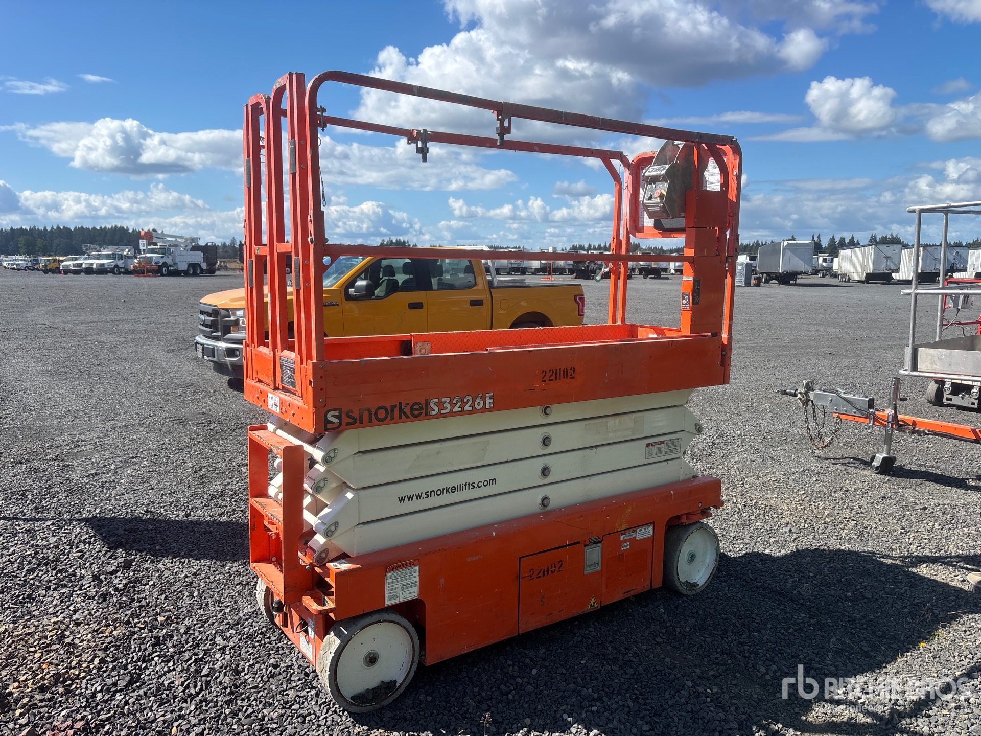 2019 Snorkel S3226E