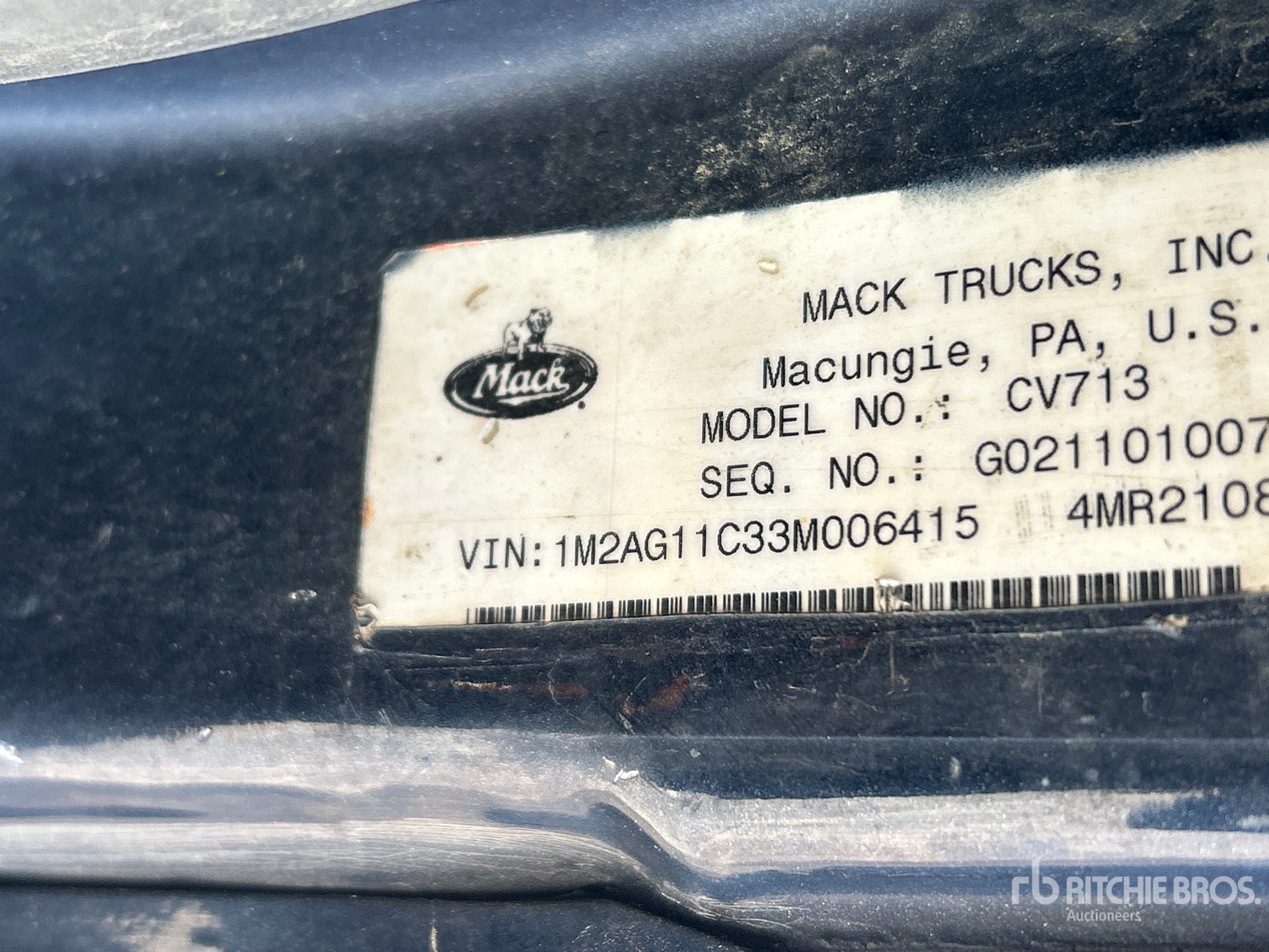 2003 Mack CV713