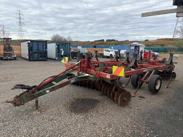 Brillion Land Commander 2 4300 mm Semi-Mount Tandem Disc