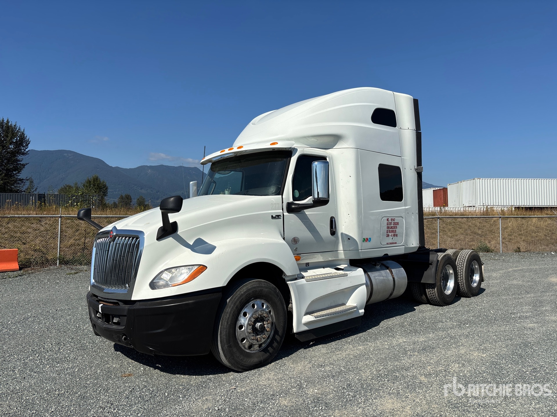 2018 International LT625