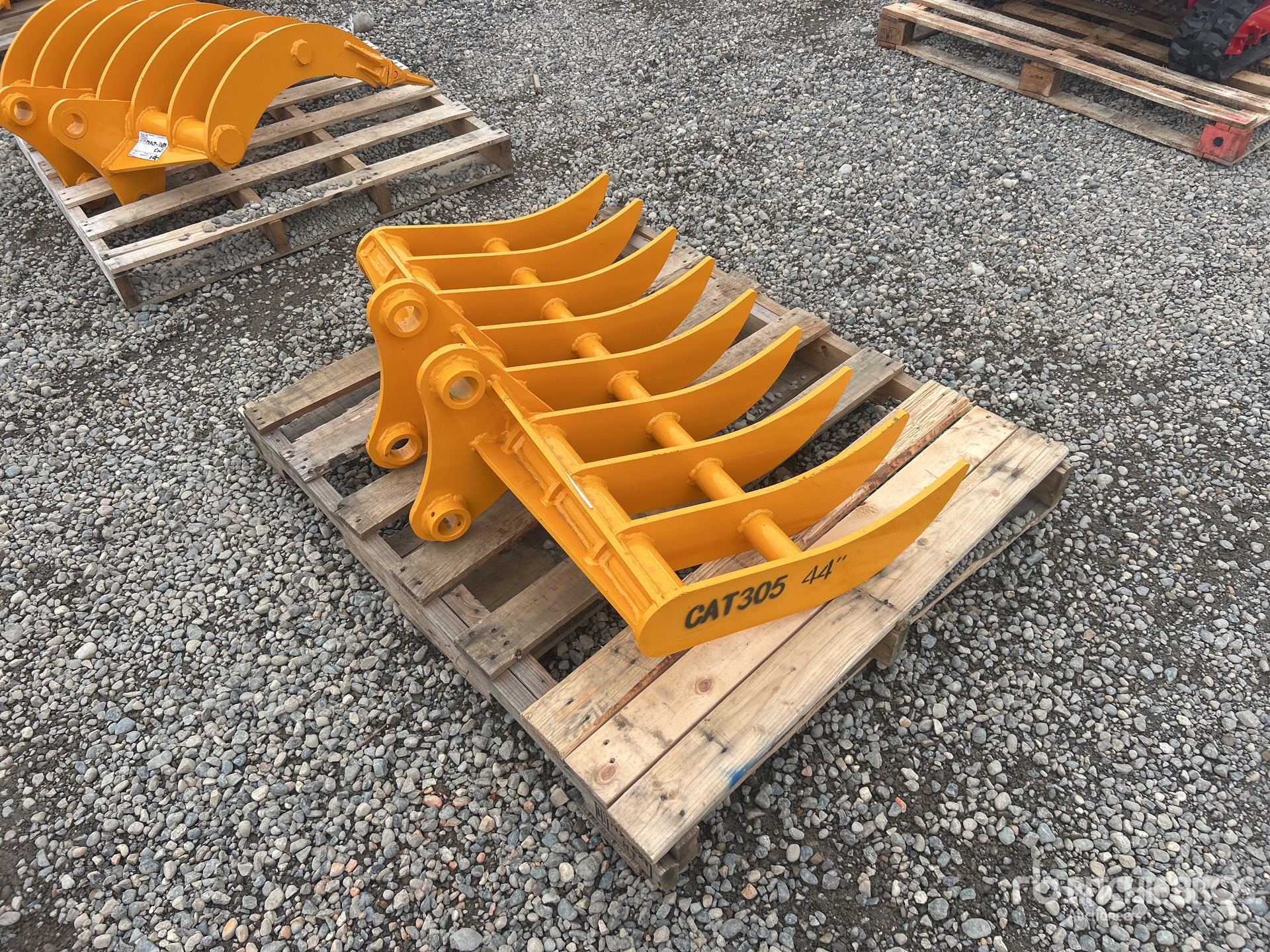 2026 GIYI 44 in - Fits Cat 305 (Unused)