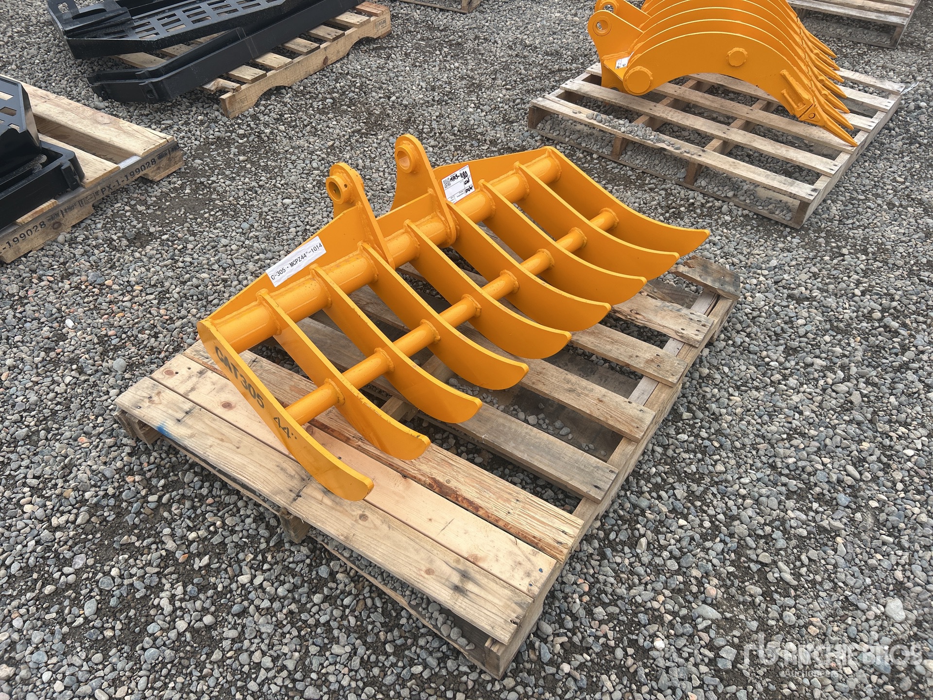 2026 GIYI 44 in - Fits Cat 305 (Unused)