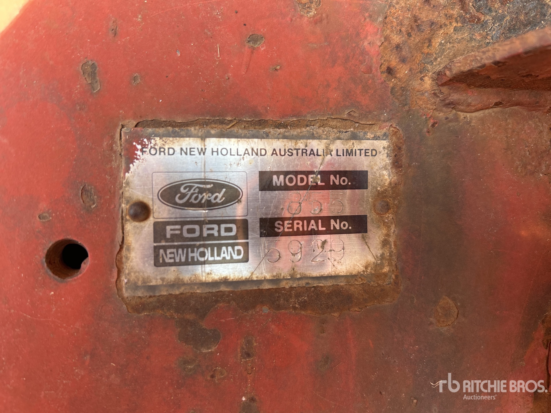 New Holland 855