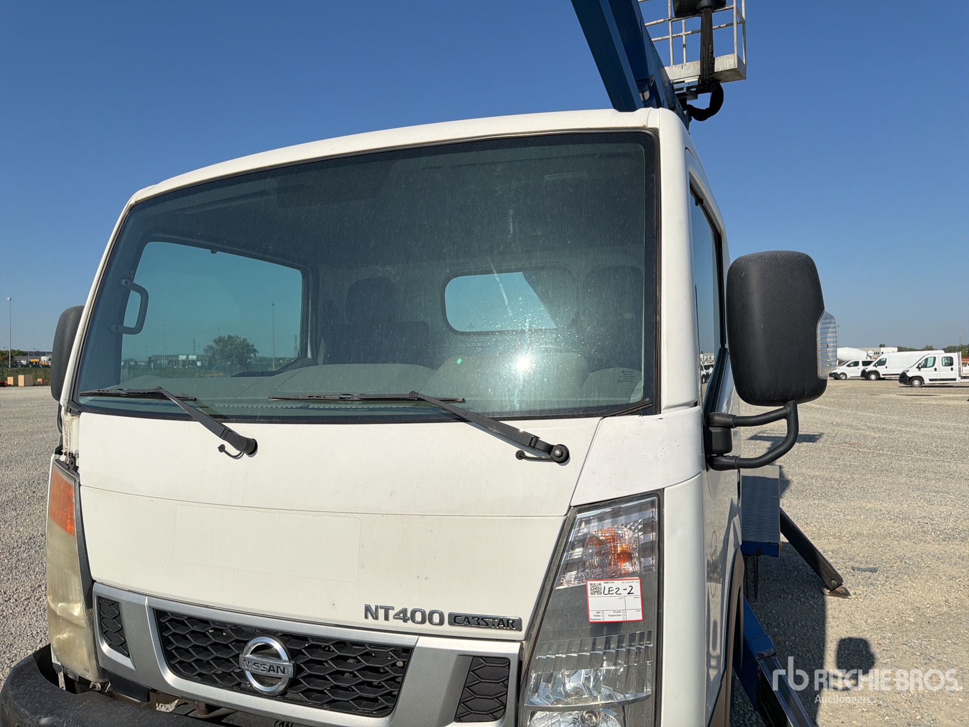 Nissan NT400