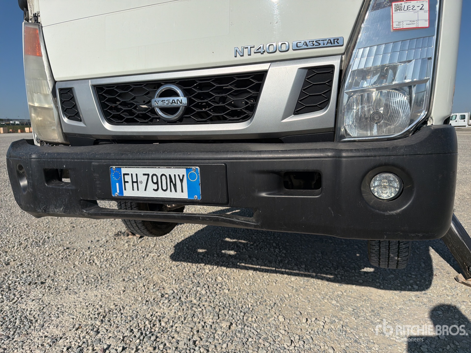 Nissan NT400