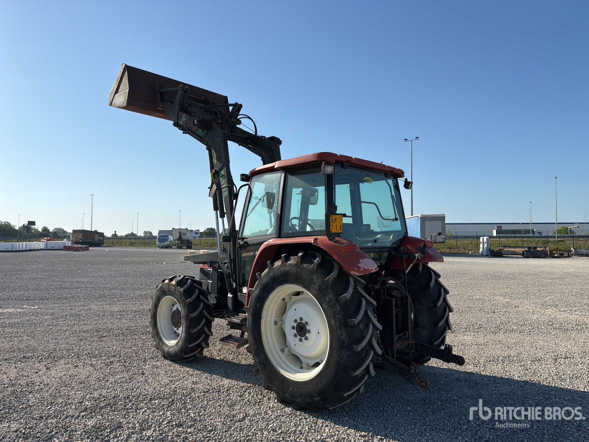 New Holland L75