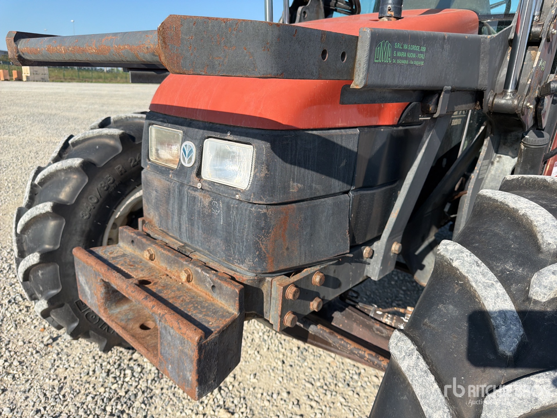 New Holland L75