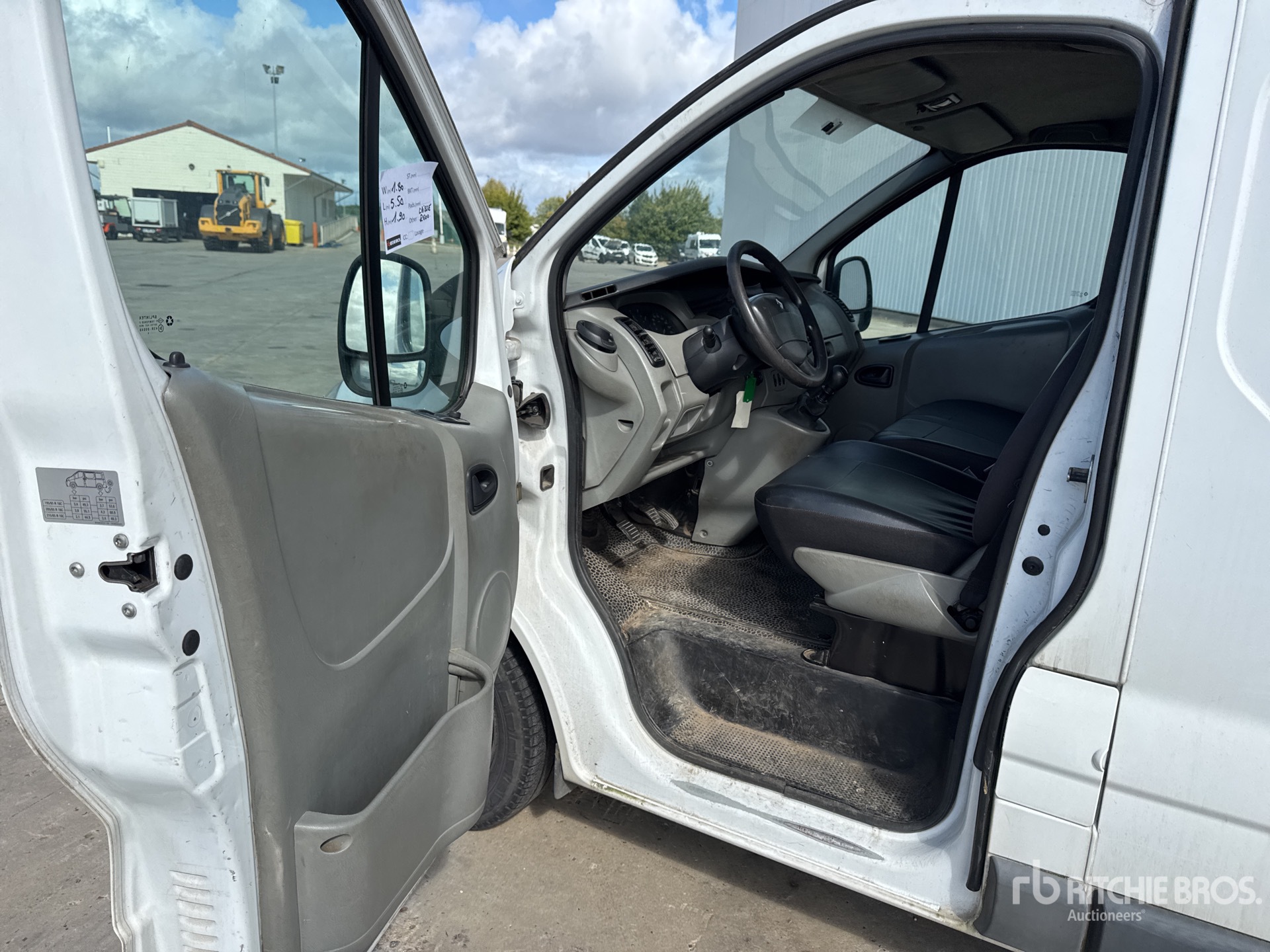 2004 Renault TRAFIC DCI80