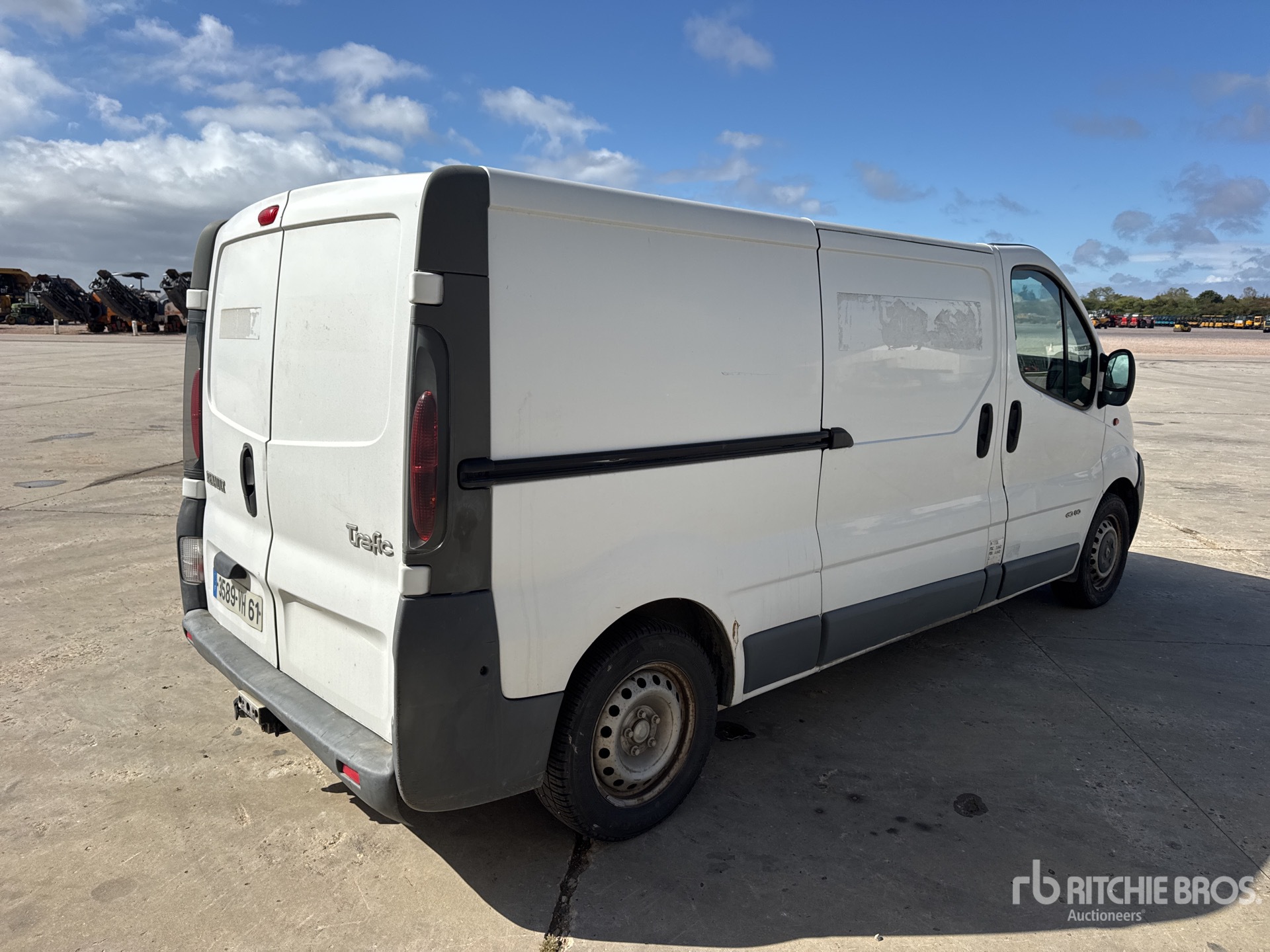 2004 Renault TRAFIC DCI80