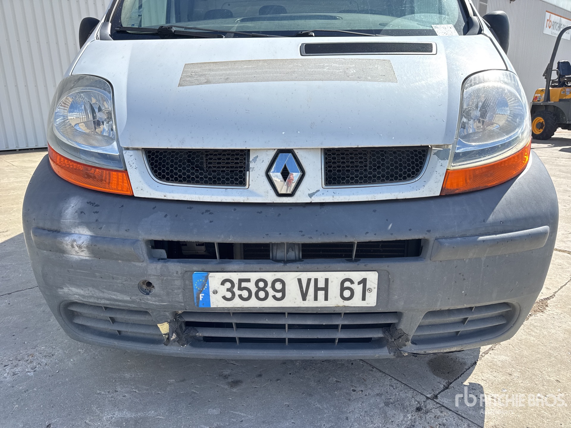 2004 Renault TRAFIC DCI80