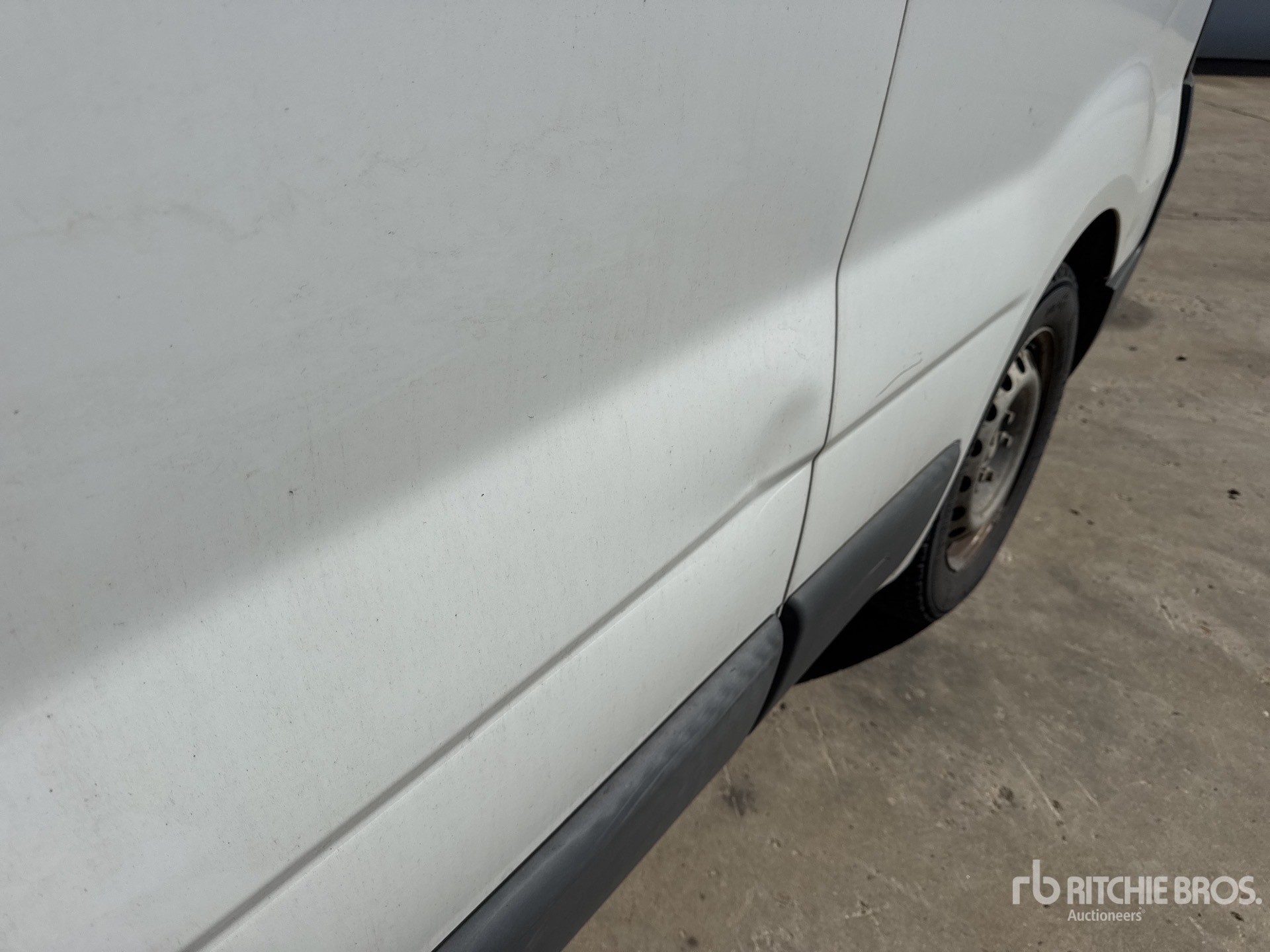 2004 Renault TRAFIC DCI80