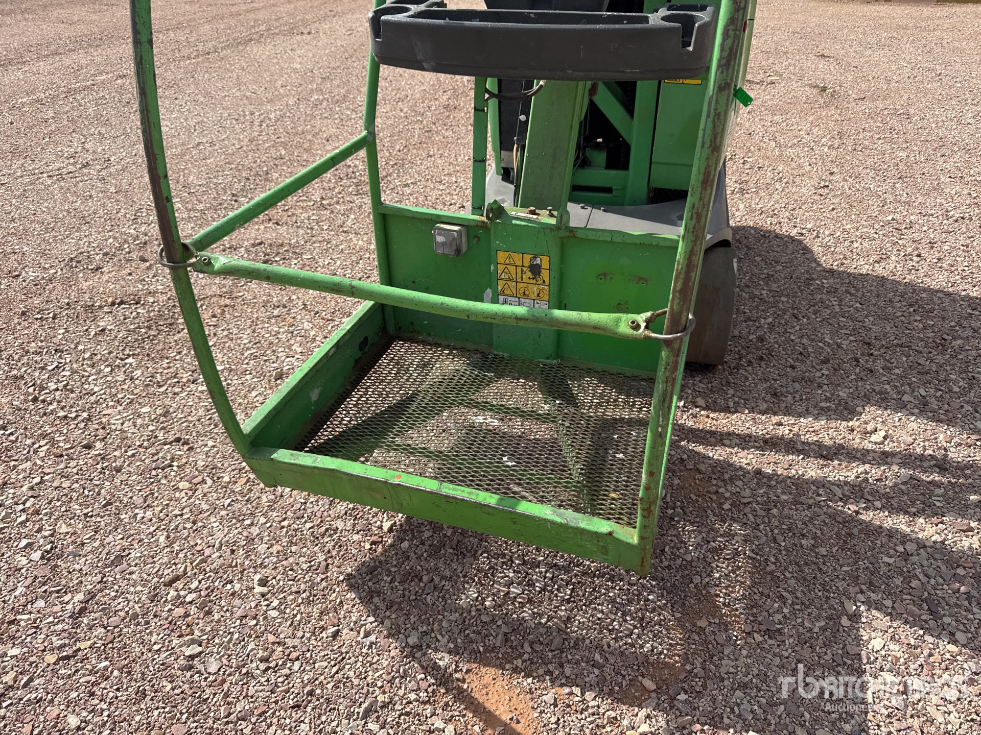 2011 JLG TOUCAN 10E